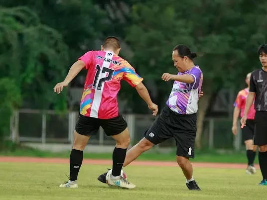 คณบดีคณะรัฐศาสตร์และสังคมศาสตร์เข้าร่วมกิจกรรมการแข่งขันฟุตบอลนัดพิเศษระหว่างทีม VIP จังหวัดพะเยาและทีมผู้บริหาร มหาวิทยาลัยพะเยา