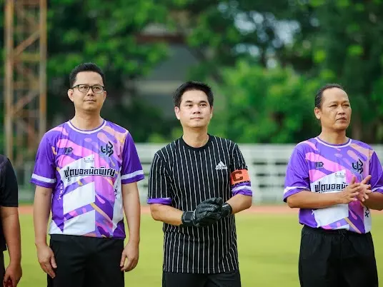 คณบดีคณะรัฐศาสตร์และสังคมศาสตร์เข้าร่วมกิจกรรมการแข่งขันฟุตบอลนัดพิเศษระหว่างทีม VIP จังหวัดพะเยาและทีมผู้บริหาร มหาวิทยาลัยพะเยา