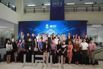 คณบดีคณะรัฐศาสตร์และสังคมศาสตร์นำทัพคณาจารย์เข้ารับรางวัล Super KPI 1.1.3-1.1.5 ในโครงการเปิดบ้านสถาบันนวัตกรรมการเรียนรู้ (UPILI Open House 2023)