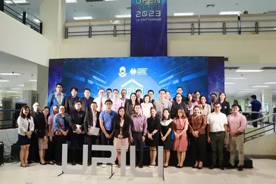 คณบดีคณะรัฐศาสตร์และสังคมศาสตร์นำทัพคณาจารย์เข้ารับรางวัล Super KPI 1.1.3-1.1.5 ในโครงการเปิดบ้านสถาบันนวัตกรรมการเรียนรู้ (UPILI Open House 2023)