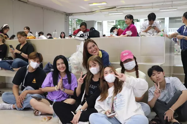 คณะรัฐศาสตร์และสังคมศาสตร์ ได้จัดโครงการต๊าช: Show & Share อัตลักษณ์รัฐ-พัฒน์ ร่วมกับโครงการพัฒนาศักยภาพผู้นำนิสิต กิจกรรมที่ 2 สุนทรียภาพและการเมือง