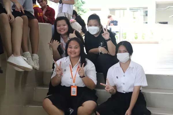 คณะรัฐศาสตร์และสังคมศาสตร์ ได้จัดโครงการต๊าช: Show & Share อัตลักษณ์รัฐ-พัฒน์ ร่วมกับโครงการพัฒนาศักยภาพผู้นำนิสิต กิจกรรมที่ 2 สุนทรียภาพและการเมือง