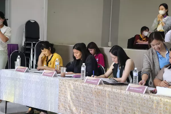 คณะรัฐศาสตร์และสังคมศาสตร์ ได้จัดโครงการต๊าช: Show & Share อัตลักษณ์รัฐ-พัฒน์ ร่วมกับโครงการพัฒนาศักยภาพผู้นำนิสิต กิจกรรมที่ 2 สุนทรียภาพและการเมือง