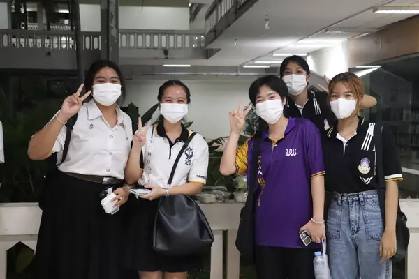 คณะรัฐศาสตร์และสังคมศาสตร์ ได้จัดโครงการต๊าช: Show & Share อัตลักษณ์รัฐ-พัฒน์ ร่วมกับโครงการพัฒนาศักยภาพผู้นำนิสิต กิจกรรมที่ 2 สุนทรียภาพและการเมือง