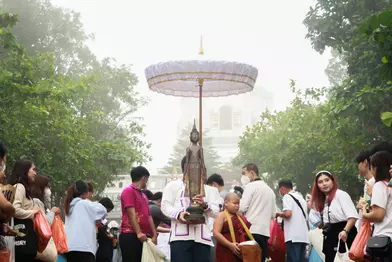 คณะรัฐศาสตร์และสังคมศาสตร์ ร่วมจัดกิจกรรมประเพณีตักบาตรเทโวโรหณะ ประจำปี 2566 ณ วัดป่าพระอุบาลี จังหวัดพะเยา