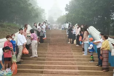 คณะรัฐศาสตร์และสังคมศาสตร์ ร่วมจัดกิจกรรมประเพณีตักบาตรเทโวโรหณะ ประจำปี 2566 ณ วัดป่าพระอุบาลี จังหวัดพะเยา