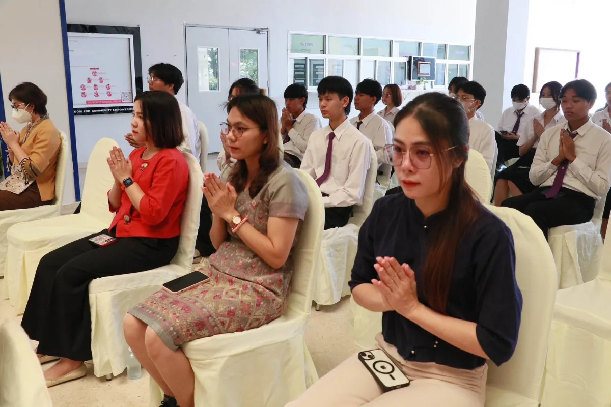 คณะรัฐศาสตร์และสังคมศาสตร์ ร่วมมือกับ คณะศิลปศาสตร์ และวิทยาลัยการศึกษา จัดพิธีสักการะพระบรมสารีริกธาตุ พิธีตักน้ำและเจริญพระพุทธมนต์น้ำสรงพระธาตุจอมทอง ประจำปี 2567