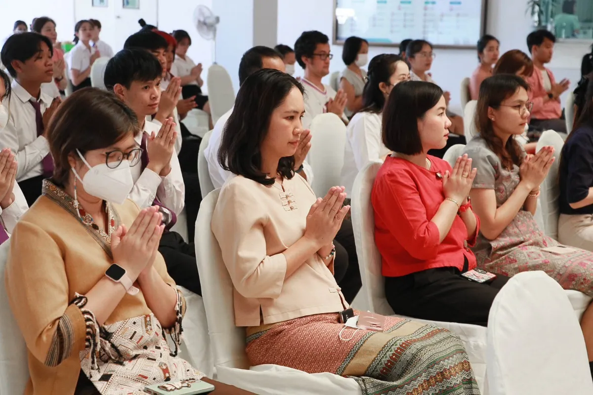 คณะรัฐศาสตร์และสังคมศาสตร์ ร่วมมือกับ คณะศิลปศาสตร์ และวิทยาลัยการศึกษา จัดพิธีสักการะพระบรมสารีริกธาตุ พิธีตักน้ำและเจริญพระพุทธมนต์น้ำสรงพระธาตุจอมทอง ประจำปี 2567