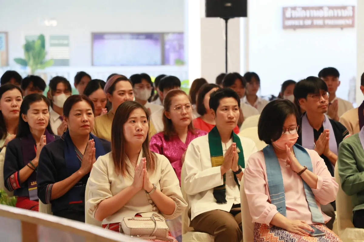 คณะรัฐศาสตร์และสังคมศาสตร์ ร่วมมือกับ คณะศิลปศาสตร์ และวิทยาลัยการศึกษา จัดพิธีสักการะพระบรมสารีริกธาตุ พิธีตักน้ำและเจริญพระพุทธมนต์น้ำสรงพระธาตุจอมทอง ประจำปี 2567