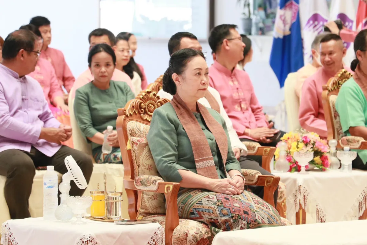 คณะรัฐศาสตร์และสังคมศาสตร์ ร่วมมือกับ คณะศิลปศาสตร์ และวิทยาลัยการศึกษา จัดพิธีสักการะพระบรมสารีริกธาตุ พิธีตักน้ำและเจริญพระพุทธมนต์น้ำสรงพระธาตุจอมทอง ประจำปี 2567