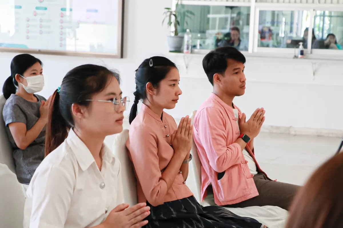 คณะรัฐศาสตร์และสังคมศาสตร์ ร่วมมือกับ คณะศิลปศาสตร์ และวิทยาลัยการศึกษา จัดพิธีสักการะพระบรมสารีริกธาตุ พิธีตักน้ำและเจริญพระพุทธมนต์น้ำสรงพระธาตุจอมทอง ประจำปี 2567