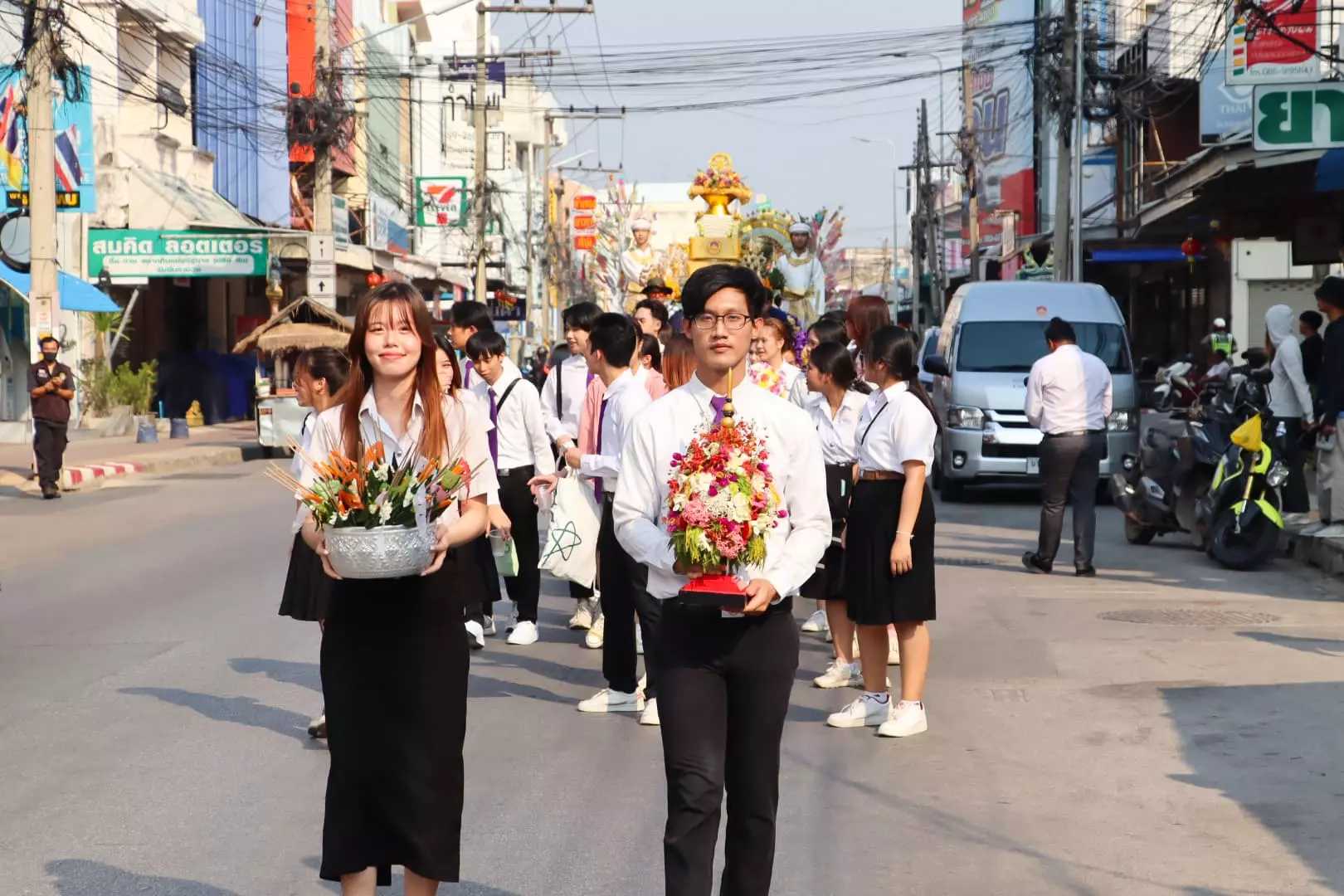 ครั้งที่ 9 สืบสานวัฒนธรรม ประเพณีแห่ผ้าห่มพระธาตุจอมทอง มหาวิทยาลัยพะเยา ประจำปี 2567