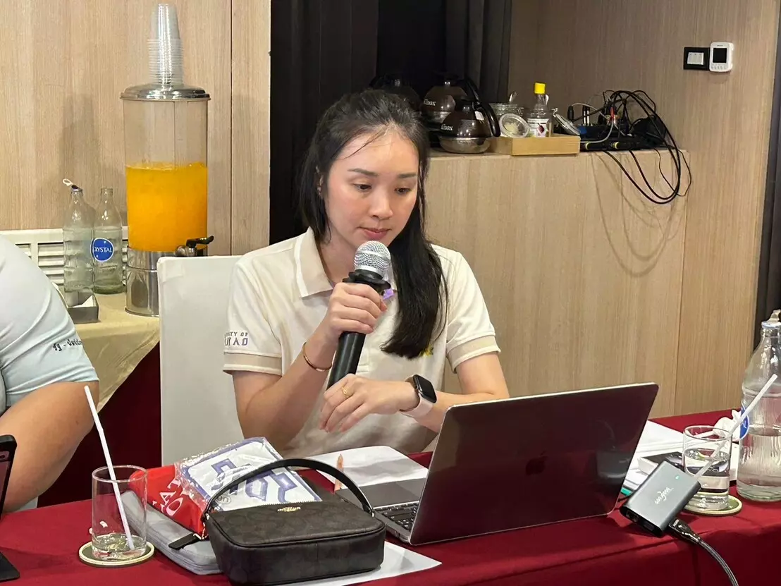 คณะรัฐศาสตร์และสังคมศาสตร์ นำทัพบุคลากรสายสนับสนุนจัดโครงการกำหนดค่านิยมวัฒนธรรมการทำงาน จัดทำแผนการพัฒนาบุคลากร การเขียนวิจัยสถาบัน R2R และการจัดทำคู่มือปฏิบัติงาน ณ จังหวัดจันทบุรี