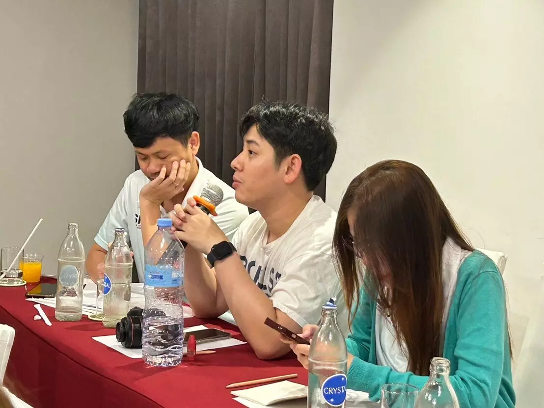 คณะรัฐศาสตร์และสังคมศาสตร์ นำทัพบุคลากรสายสนับสนุนจัดโครงการกำหนดค่านิยมวัฒนธรรมการทำงาน จัดทำแผนการพัฒนาบุคลากร การเขียนวิจัยสถาบัน R2R และการจัดทำคู่มือปฏิบัติงาน ณ จังหวัดจันทบุรี