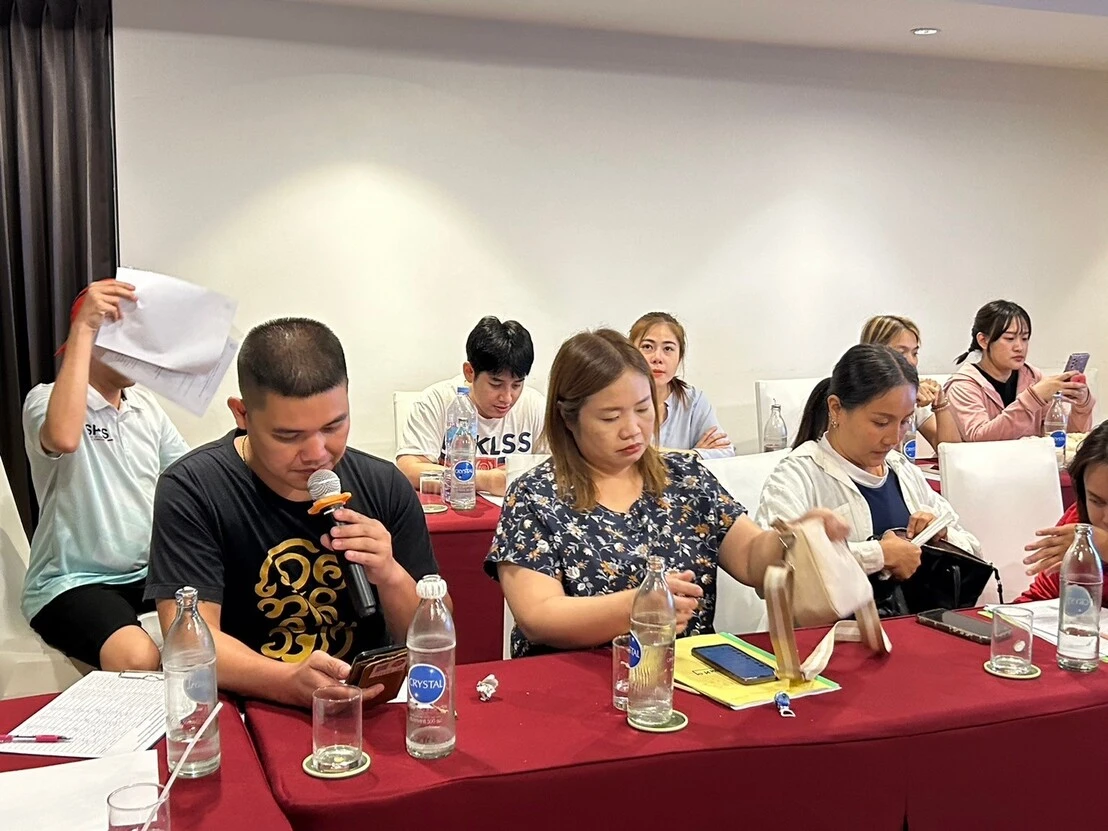 คณะรัฐศาสตร์และสังคมศาสตร์ นำทัพบุคลากรสายสนับสนุนจัดโครงการกำหนดค่านิยมวัฒนธรรมการทำงาน จัดทำแผนการพัฒนาบุคลากร การเขียนวิจัยสถาบัน R2R และการจัดทำคู่มือปฏิบัติงาน ณ จังหวัดจันทบุรี