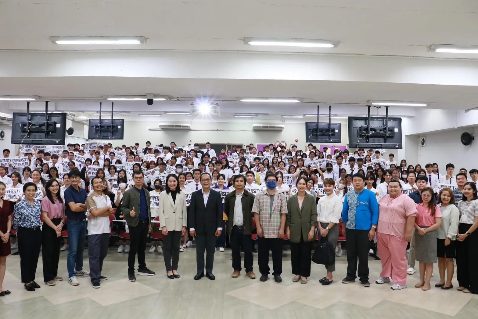 “ต้อนรับฟ้ามุ่ยช่อที่ 14 ” สู่ครอบครัวคณะรัฐศาสตร์และสังคมศาสตร์ มหาวิทยาลัยพะเยา