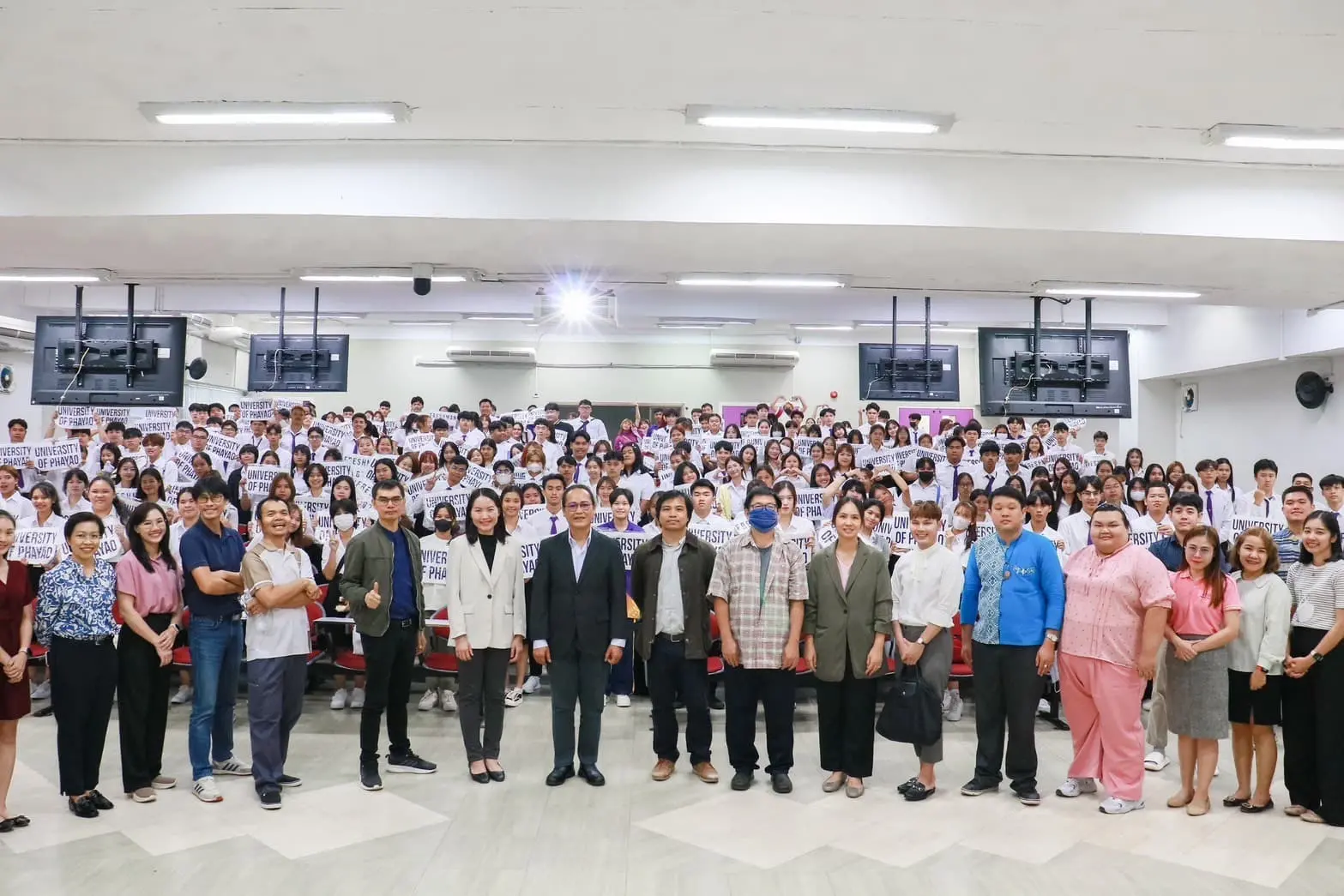 “ต้อนรับฟ้ามุ่ยช่อที่ 14 ” สู่ครอบครัวคณะรัฐศาสตร์และสังคมศาสตร์ มหาวิทยาลัยพะเยา