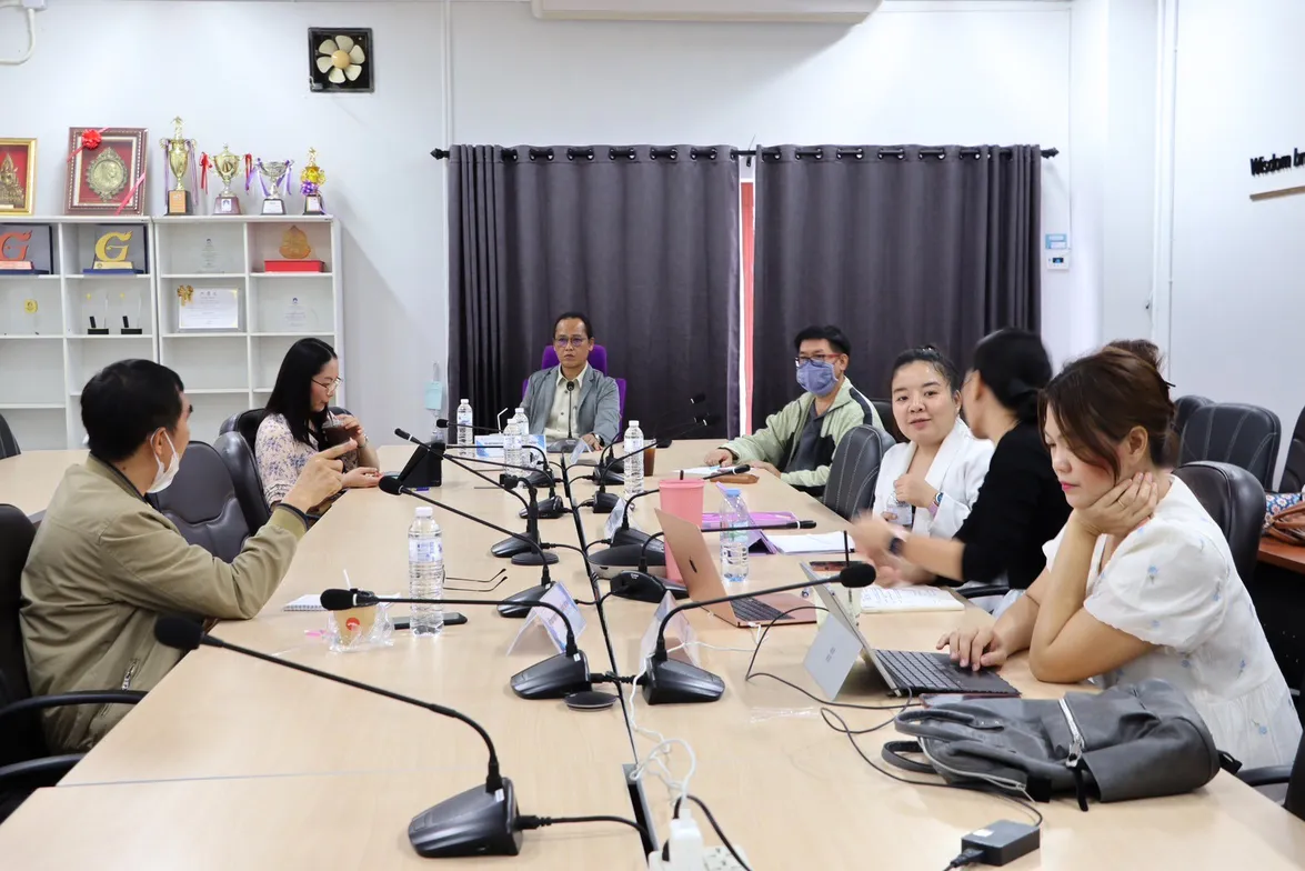 คณะรัฐศาสตร์และสังคมศาสตร์ จัดกิจกรรมแลกเปลี่ยนเรียนรู้ผลการดำเนินงานการประกันคุณภาพการศึกษาภายใน ระดับหลักสูตร ประจำปีการศึกษา 2566