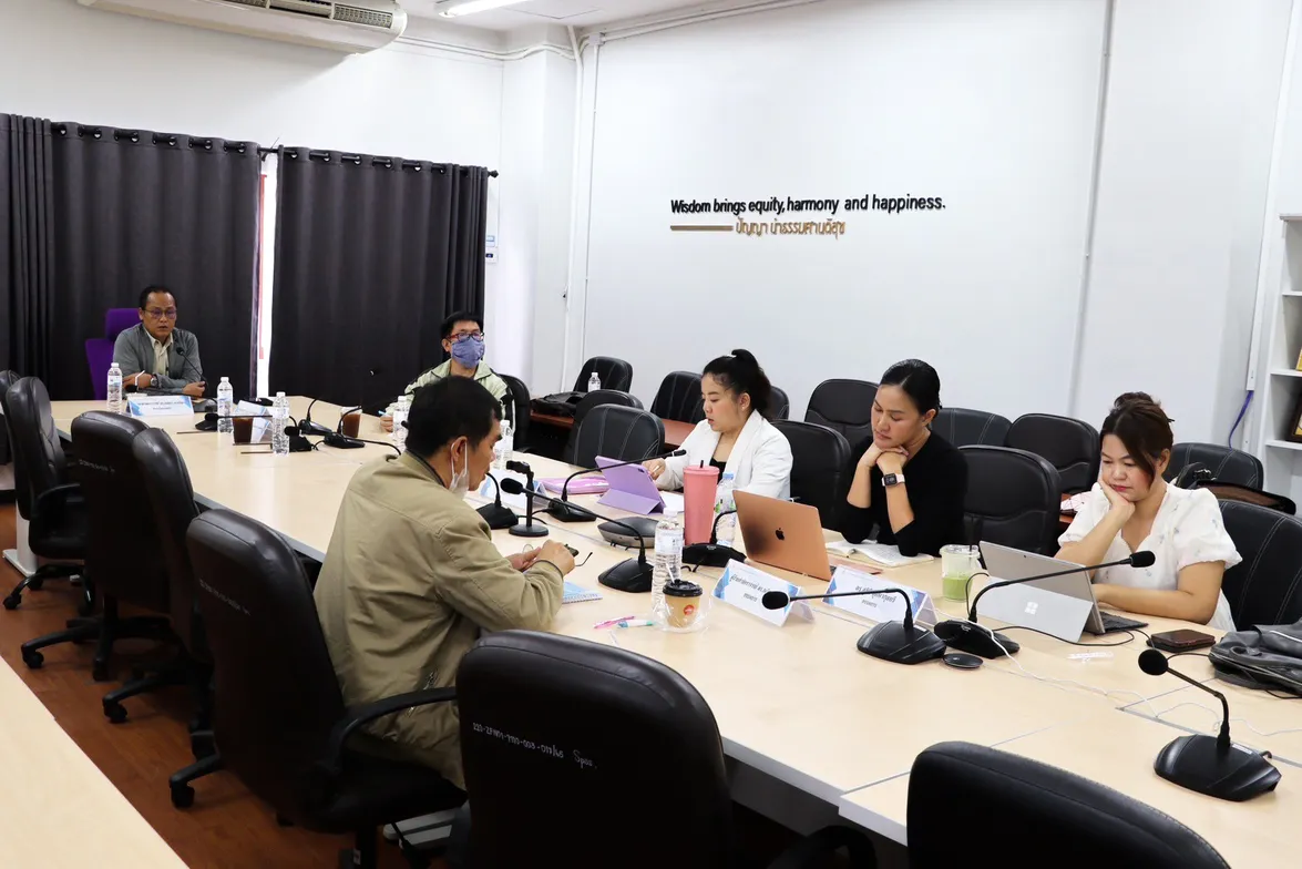 คณะรัฐศาสตร์และสังคมศาสตร์ จัดกิจกรรมแลกเปลี่ยนเรียนรู้ผลการดำเนินงานการประกันคุณภาพการศึกษาภายใน ระดับหลักสูตร ประจำปีการศึกษา 2566