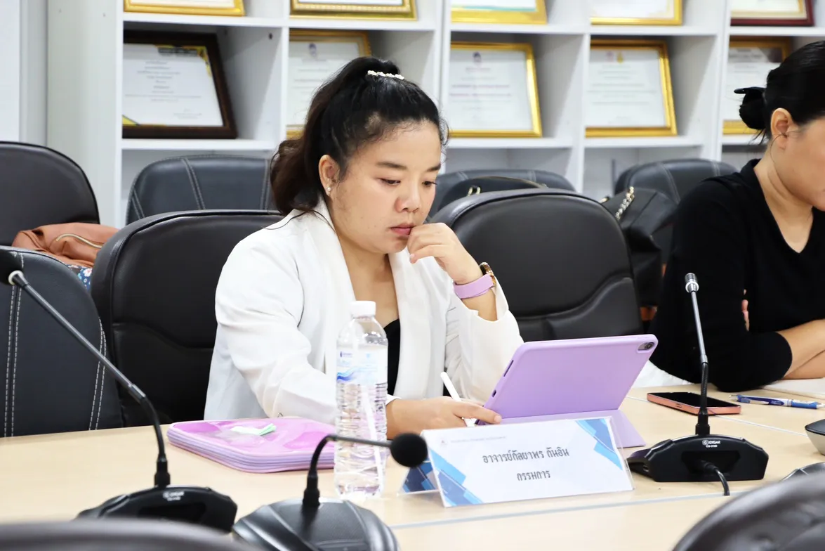 คณะรัฐศาสตร์และสังคมศาสตร์ จัดกิจกรรมแลกเปลี่ยนเรียนรู้ผลการดำเนินงานการประกันคุณภาพการศึกษาภายใน ระดับหลักสูตร ประจำปีการศึกษา 2566