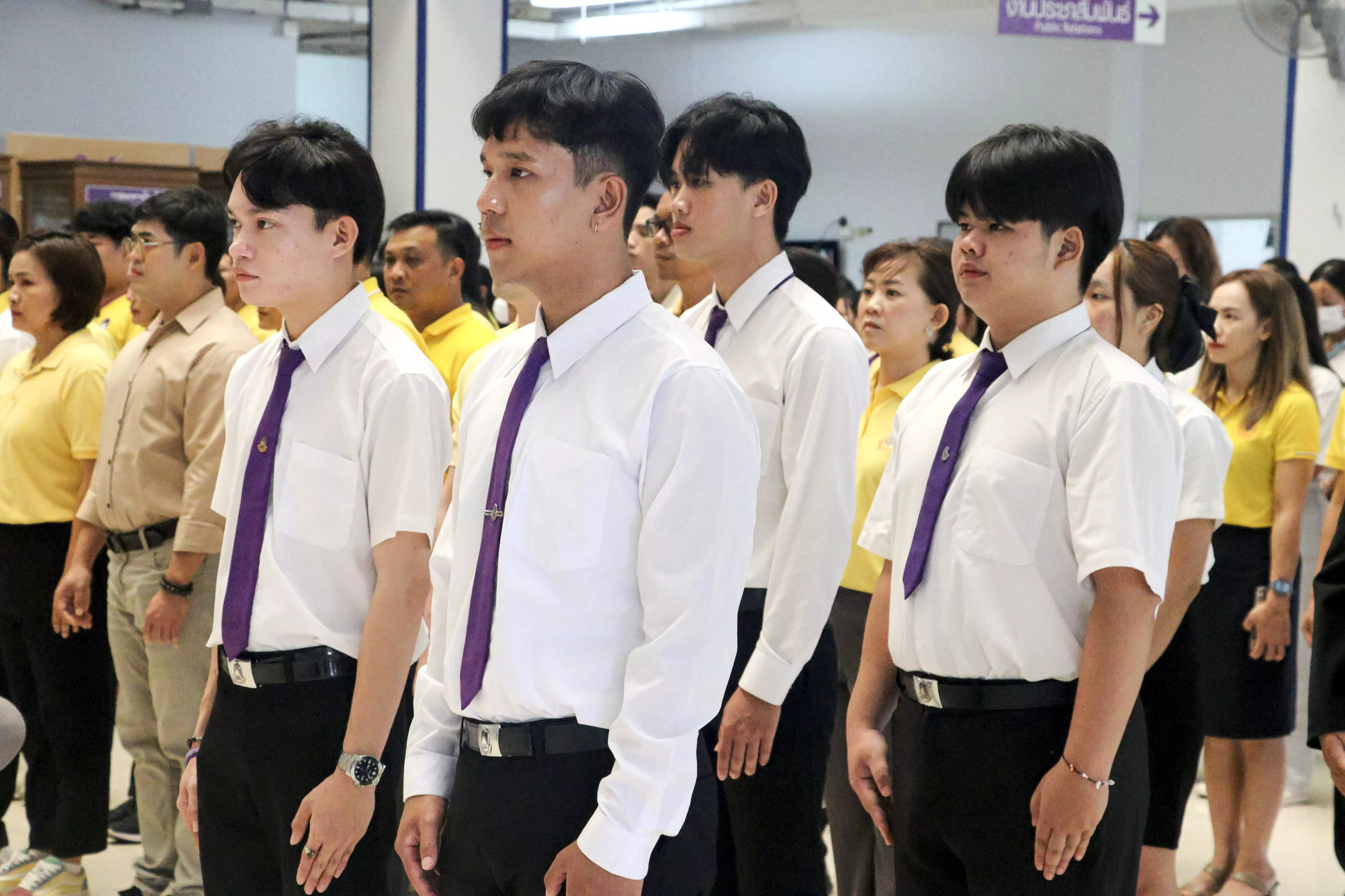 ณะรัฐศาสตร์และสังคมศาสตร์ ร่วมกิจกรรมจิตอาสาเพื่อเฉลิมพระเกียรติพระบาทสมเด็จพระเจ้าอยู่หัว เนื่องในโอกาสมหามงคลเฉลิมพระชมพรรษา 6 รอบ 72 พรรษา