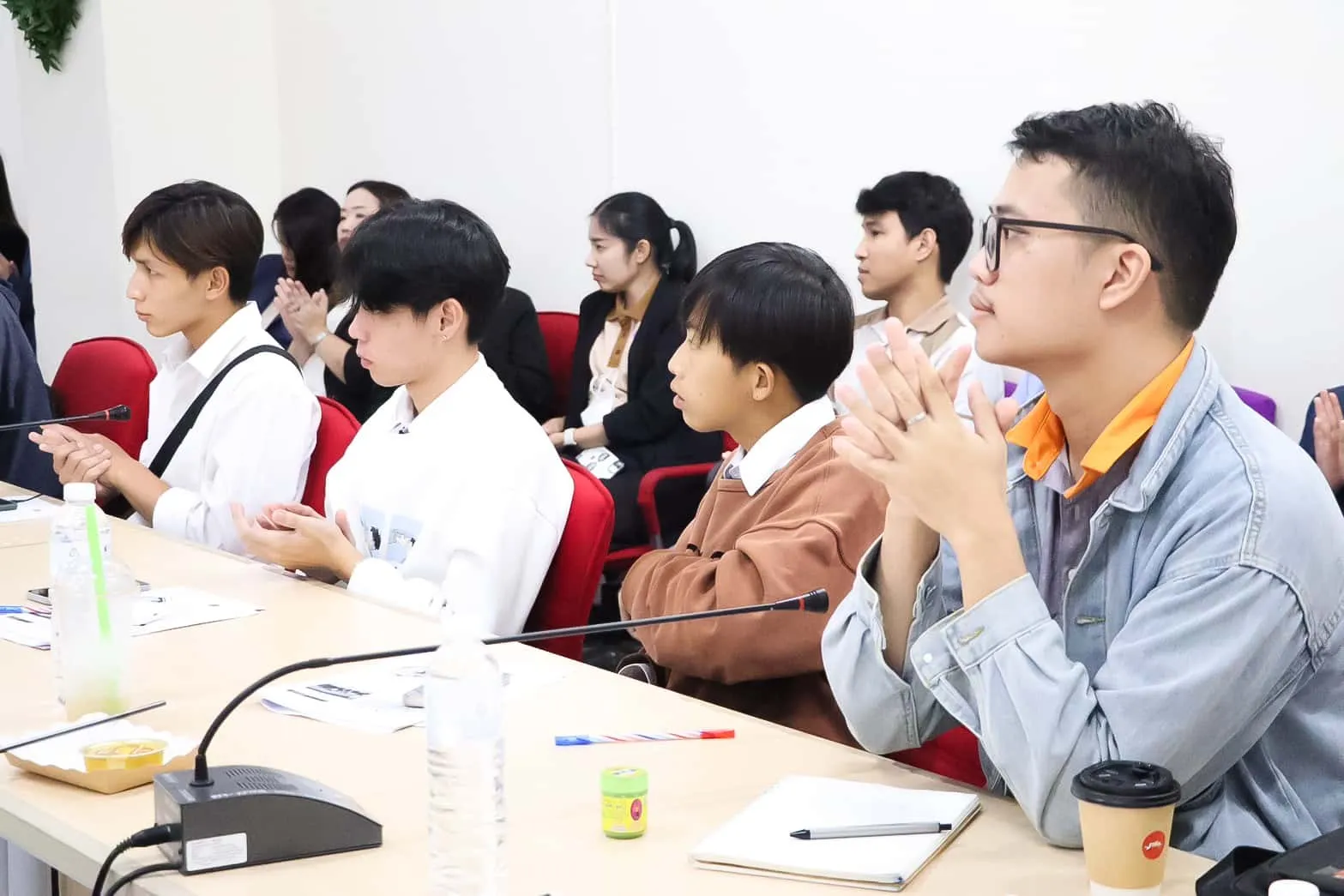 คณะรัฐศาสตร์และสังคมศาสตร์ มหาวิทยาลัยพะเยา ต้อนรับคณาจารย์ นักศึกษา แขนงวิชาสังคมวิทยาและมานุษยวิทยา คณะสังคมศาสตร์ มหาวิทยาลัยราชภัฏเชียงราย