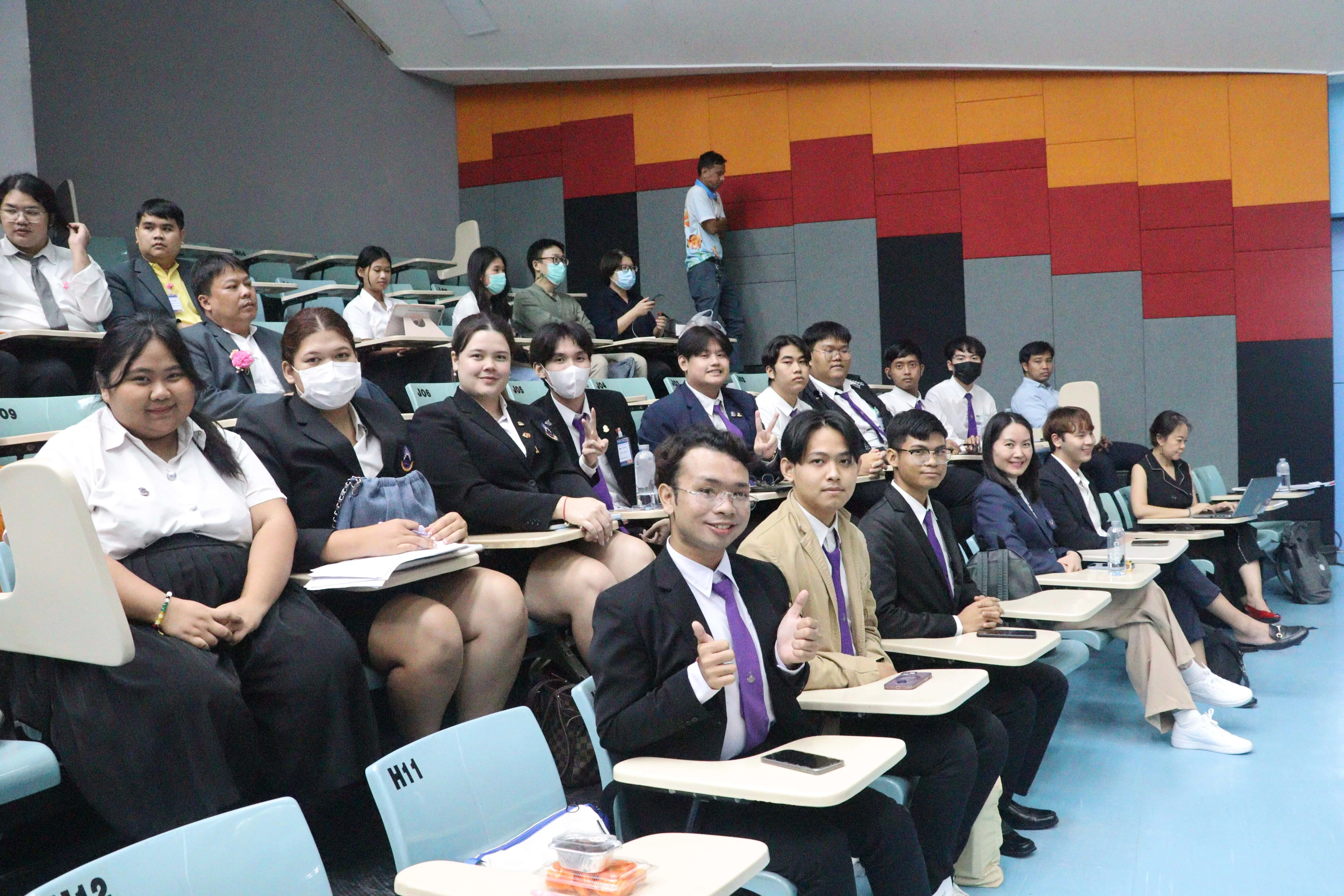 คณะรัฐศาสตร์และสังคมศาสตร์ เข้าร่วมการประชุมวิชาการเครือข่ายการศึกษา วิจัย และความสัมพันธ์ทางวิชาการด้านรัฐศาสตร์และรัฐประศาสนศาสตร์ ครั้งที่ 8