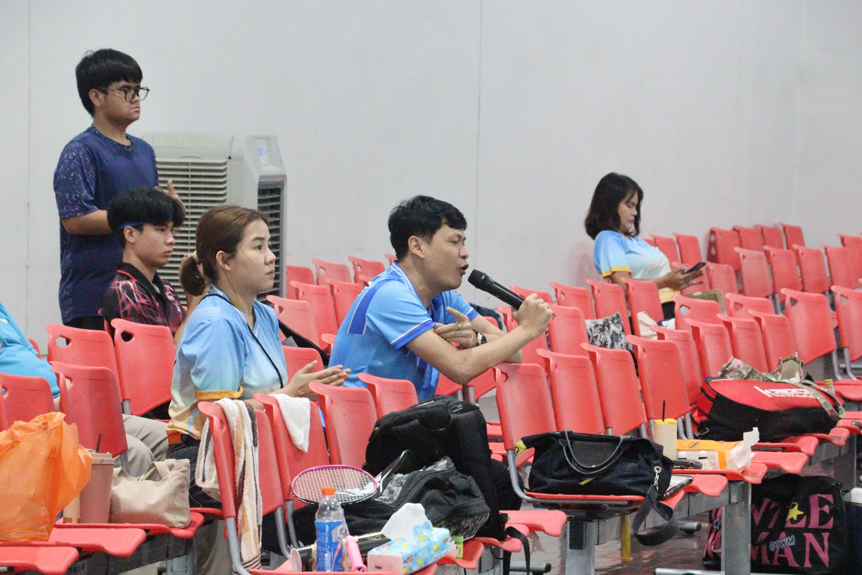 คณะรัฐศาสตร์และสังคมศาสตร์ ได้ดำเนินโครงการ SPSS BMI Challenge 2024 การแข่งขันกีฬาปิงปองและแบดมินตัน เพื่อส่งเสริมการมีสุขภาพที่ดีของบุคลากร