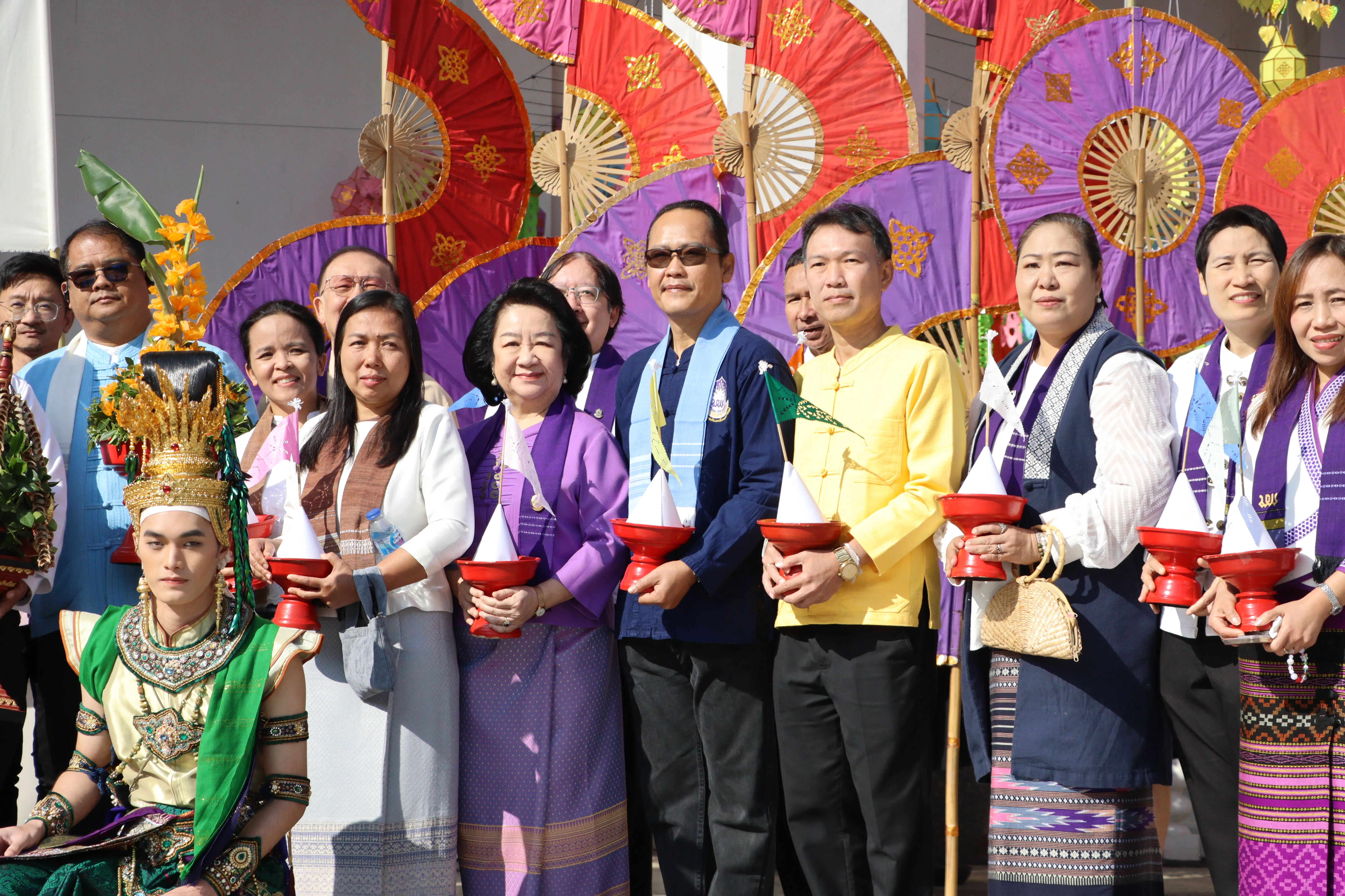 คณะรัฐศาสตร์และสังคมศาสตร์ร่วมกิจกรรม "ล่องเรือ" ตานข้าวทิพย์พระเจ้าตนหลวง ณ วัดศรีโคมคำ จังหวัดพะเยา ประจำปี 2568