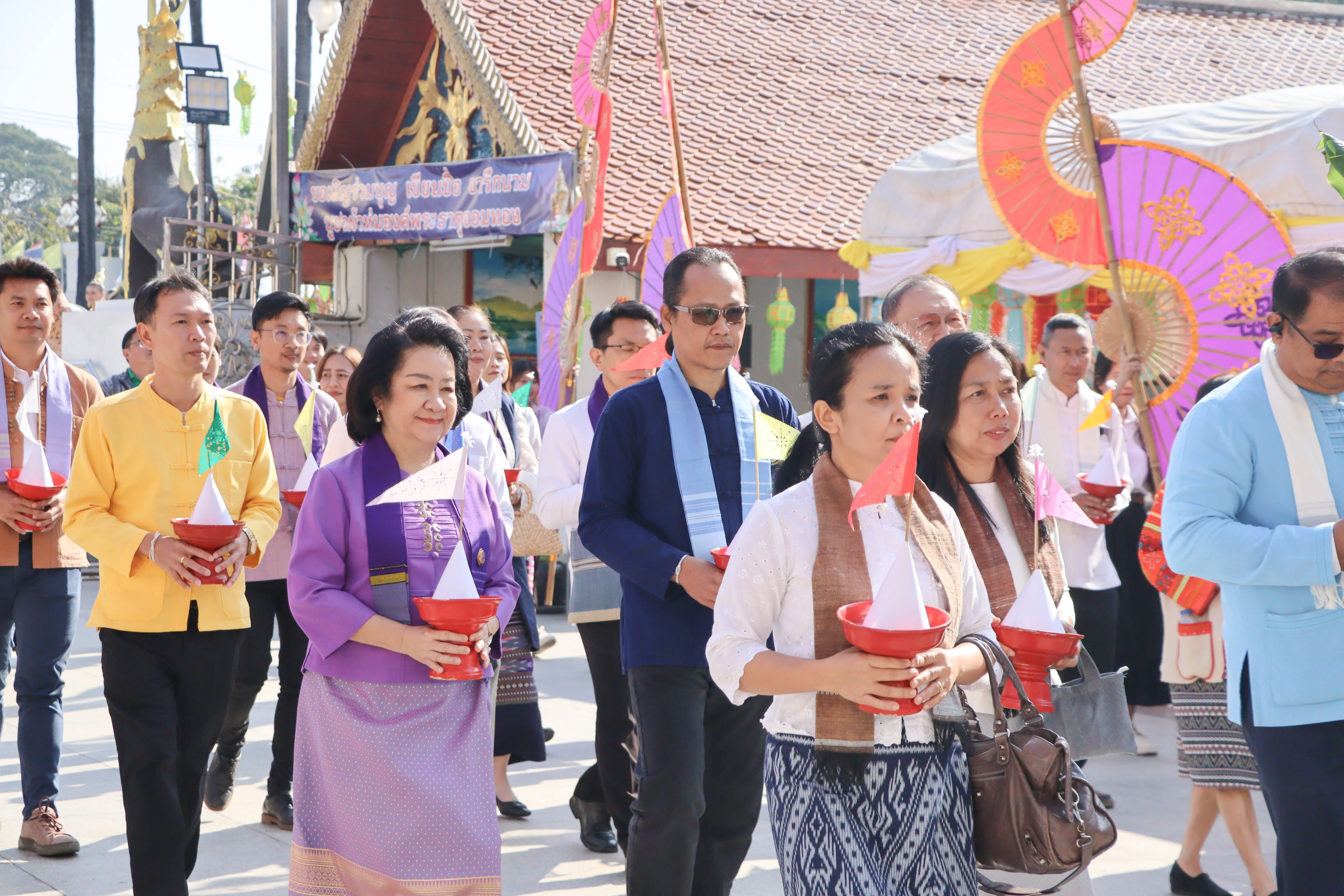 คณะรัฐศาสตร์และสังคมศาสตร์ร่วมกิจกรรม "ล่องเรือ" ตานข้าวทิพย์พระเจ้าตนหลวง ณ วัดศรีโคมคำ จังหวัดพะเยา ประจำปี 2568