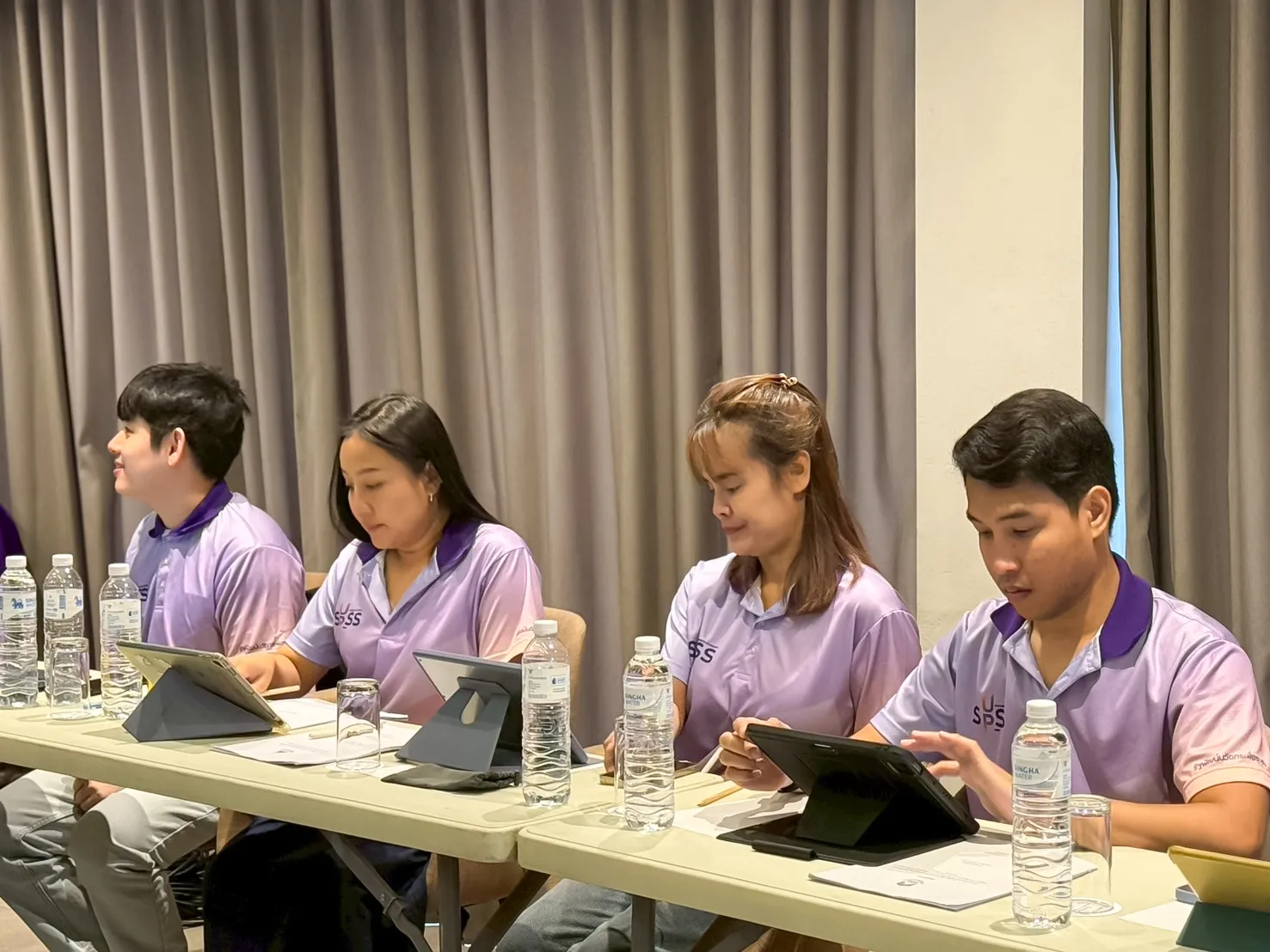 คณะรัฐศาสตร์แลคณะรัฐศาสตร์และสังคมศาสตร์ จัดอบรมและศึกษาดูงาน เสริมศักยภาพบุคลากรสายสนับสนุนสู่ความเป็นมืออาชีพ