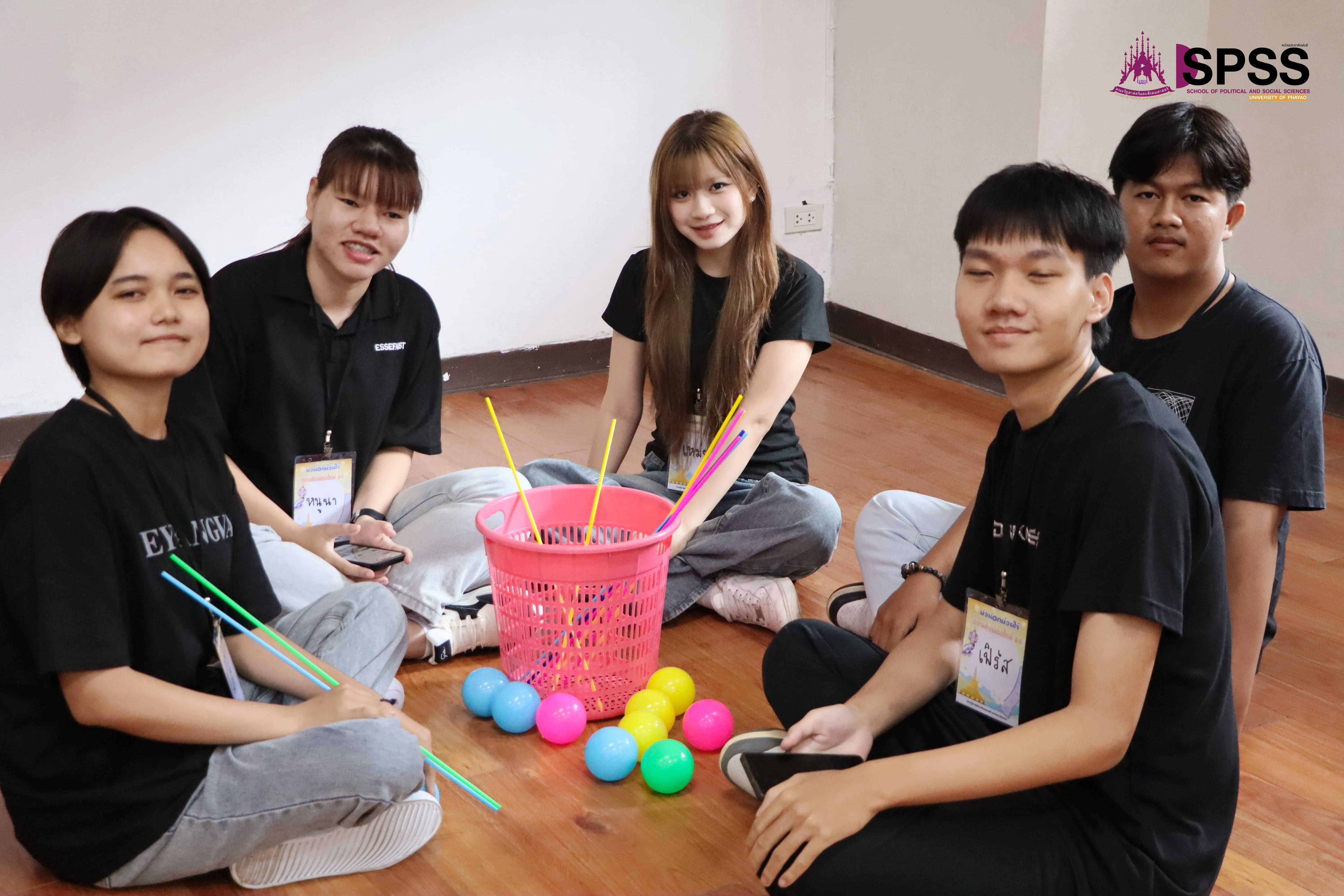 “ก้าวแรกที่ยิ่งใหญ่! รัฐศาสตร์และสังคมศาสตร์ ม.พะเยา เปิดประตูสู่วิชาการและมิตรภาพ ต้อนรับนิสิตใหม่ 2568 อย่างอบอุ่น”