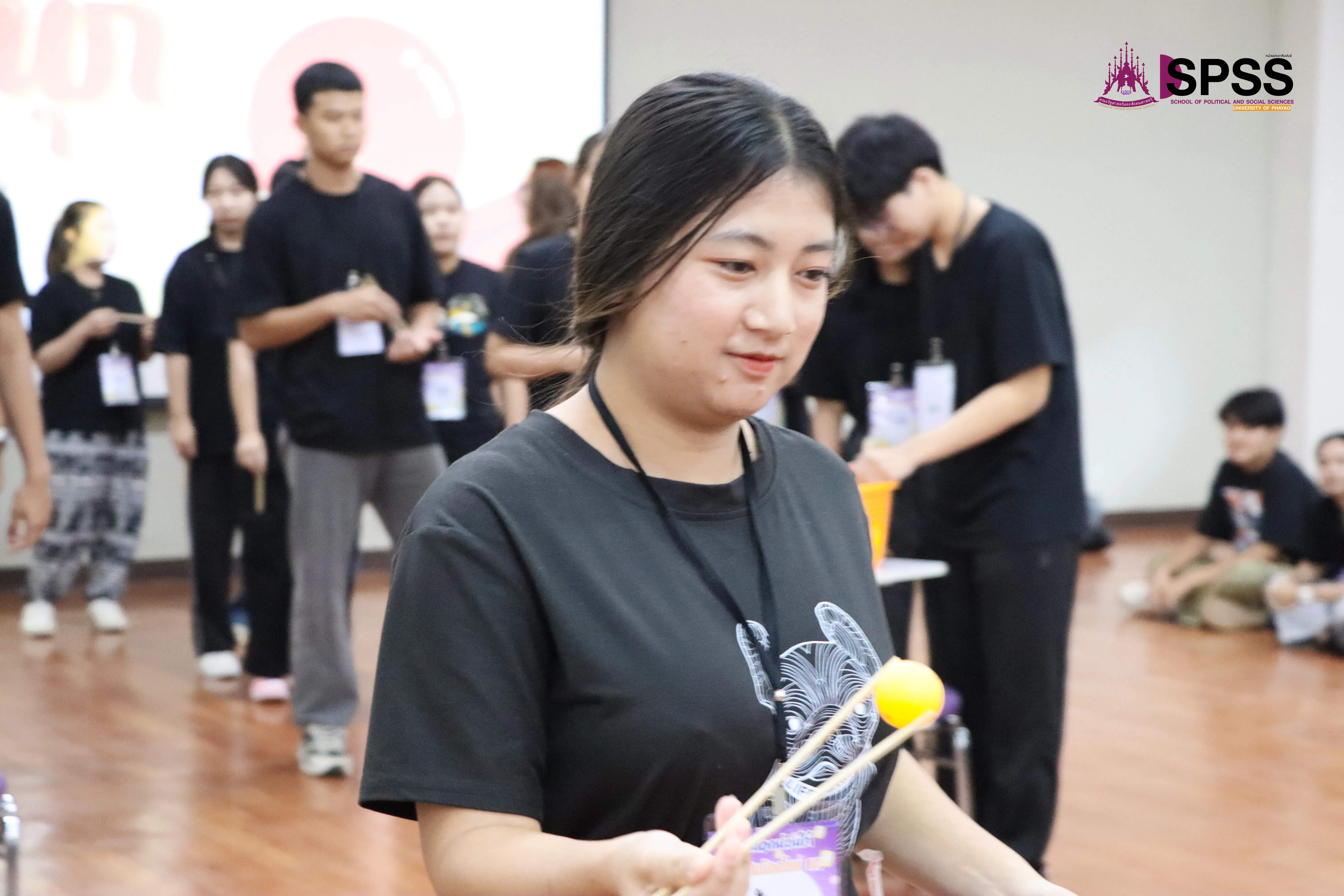 “ก้าวแรกที่ยิ่งใหญ่! รัฐศาสตร์และสังคมศาสตร์ ม.พะเยา เปิดประตูสู่วิชาการและมิตรภาพ ต้อนรับนิสิตใหม่ 2568 อย่างอบอุ่น”