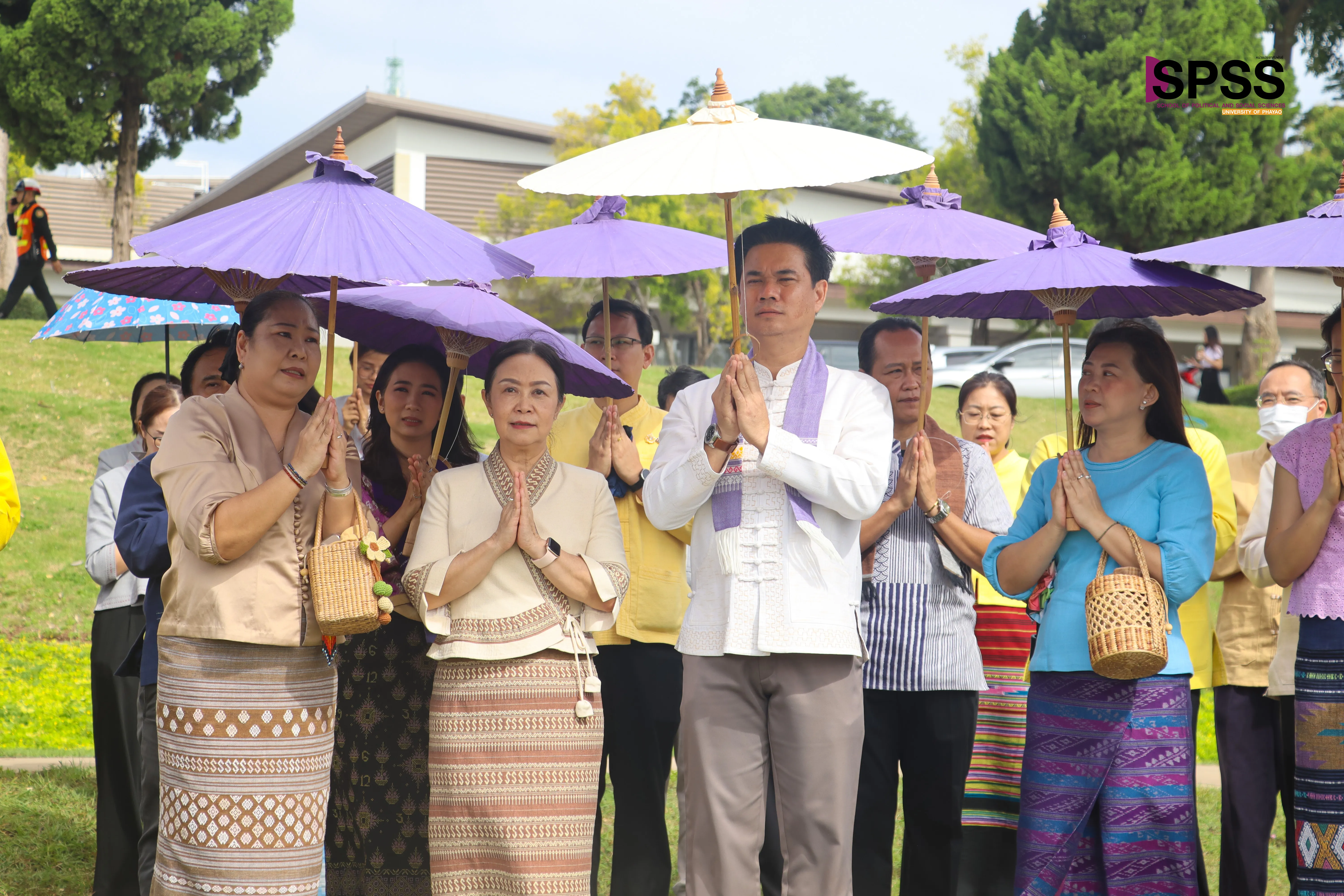 10 ปีแห่งศรัทธา จัดพิธีสักการะพระบรมสารีริกธาตุ พิธีตักน้ำและเจริญพระพุทธมนต์น้ำสรงพระธาตุจอมทอง