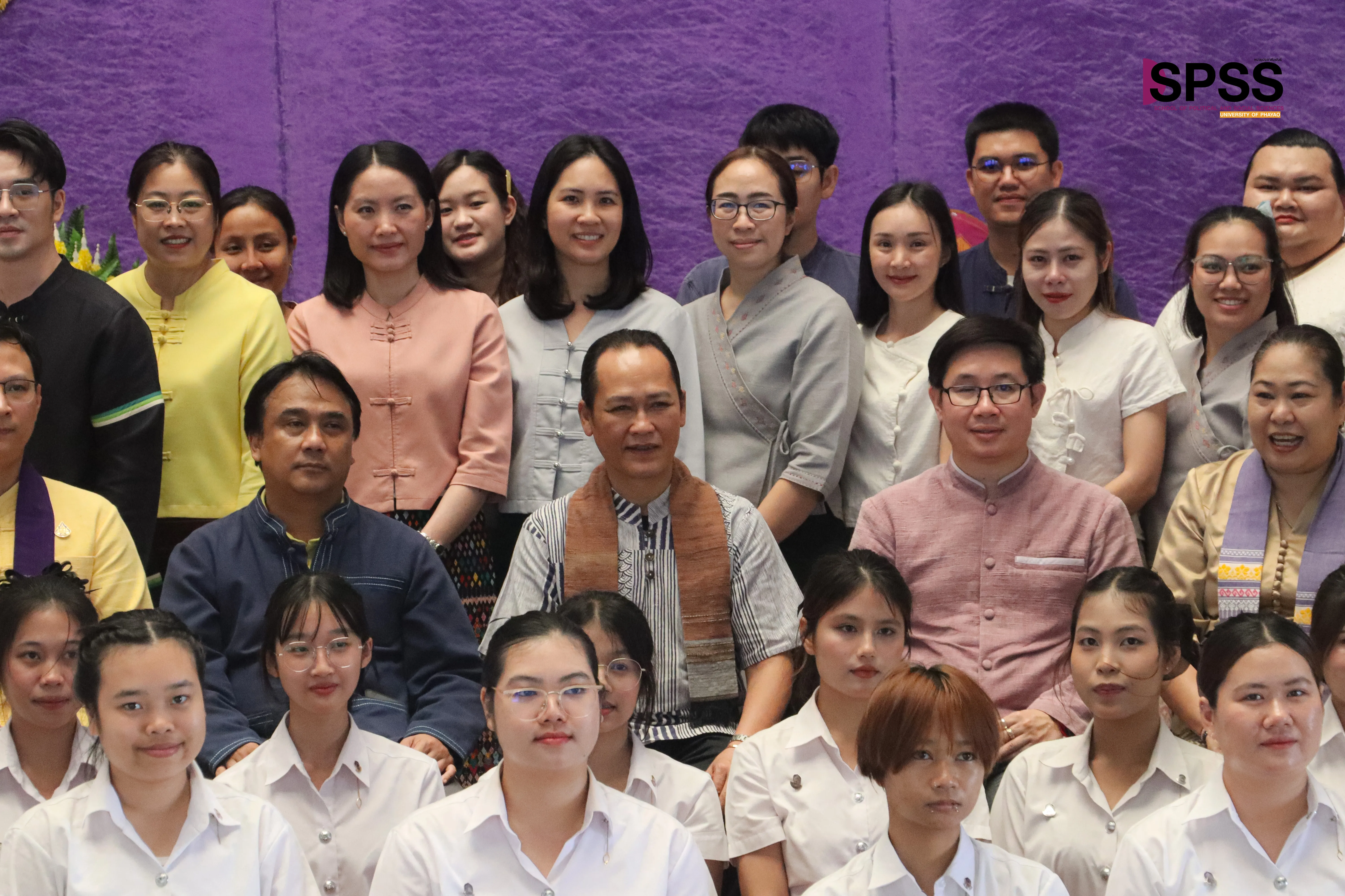 10 ปีแห่งศรัทธา จัดพิธีสักการะพระบรมสารีริกธาตุ พิธีตักน้ำและเจริญพระพุทธมนต์น้ำสรงพระธาตุจอมทอง