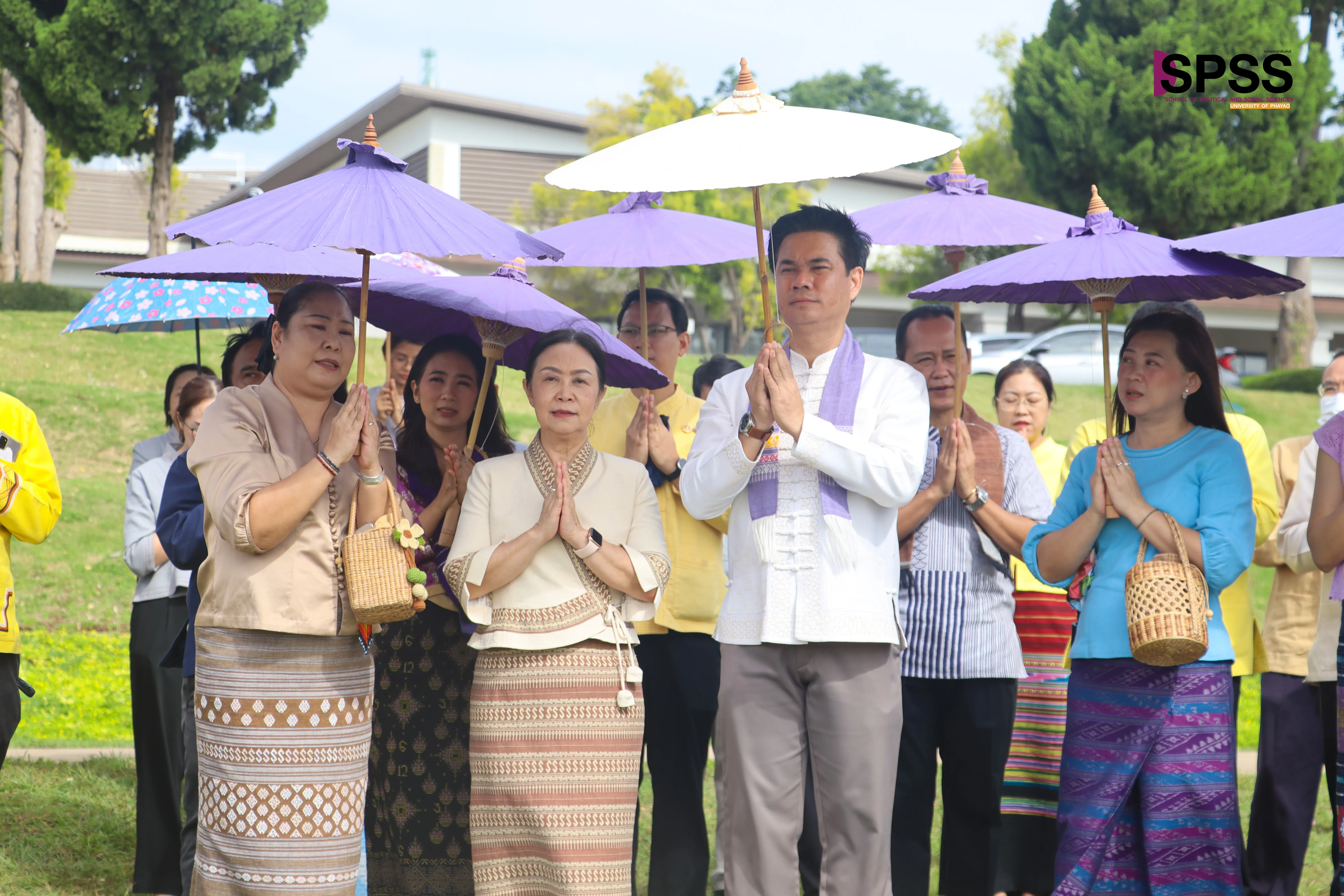 10 ปีแห่งศรัทธา จัดพิธีสักการะพระบรมสารีริกธาตุ พิธีตักน้ำและเจริญพระพุทธมนต์น้ำสรงพระธาตุจอมทอง