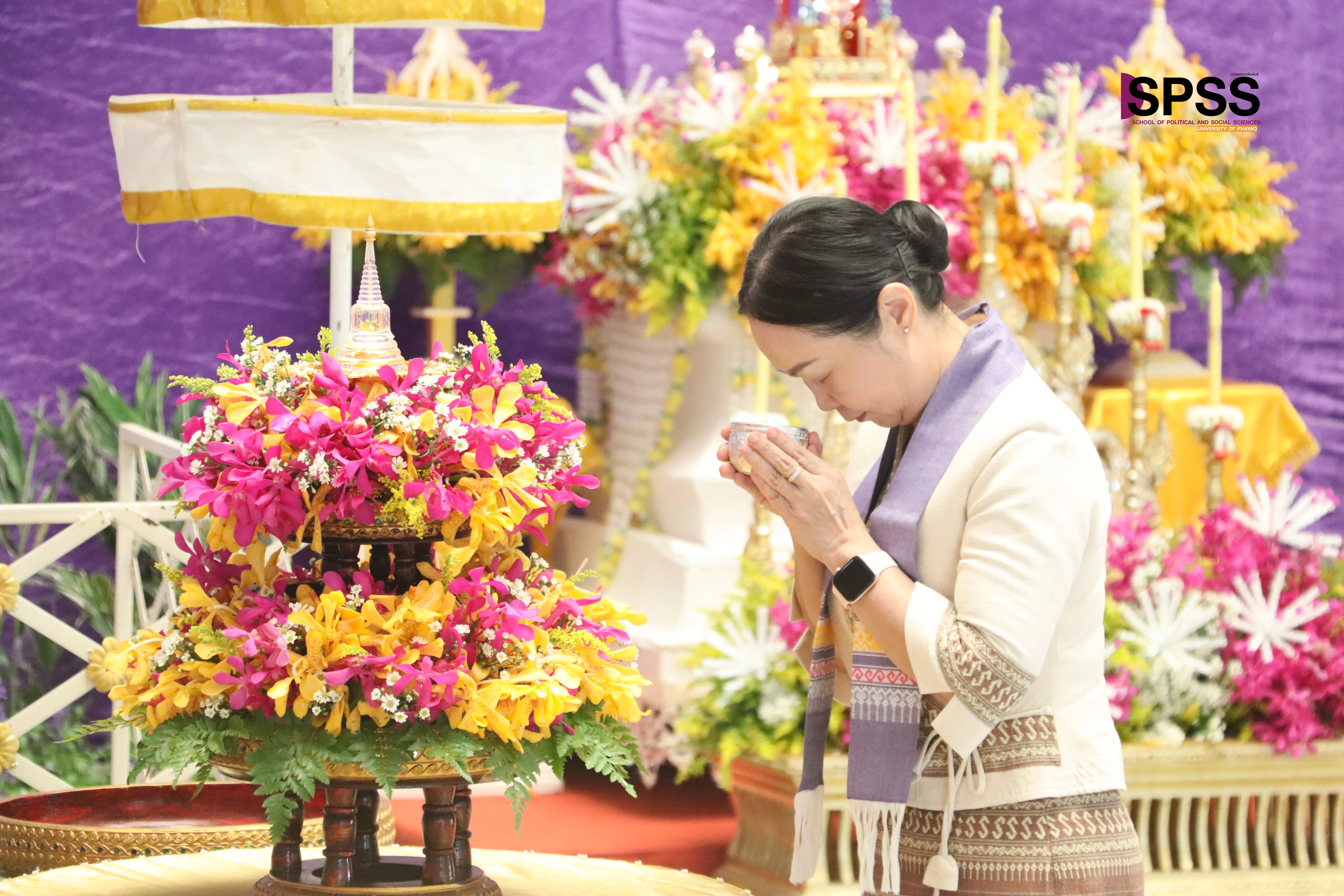 10 ปีแห่งศรัทธา จัดพิธีสักการะพระบรมสารีริกธาตุ พิธีตักน้ำและเจริญพระพุทธมนต์น้ำสรงพระธาตุจอมทอง