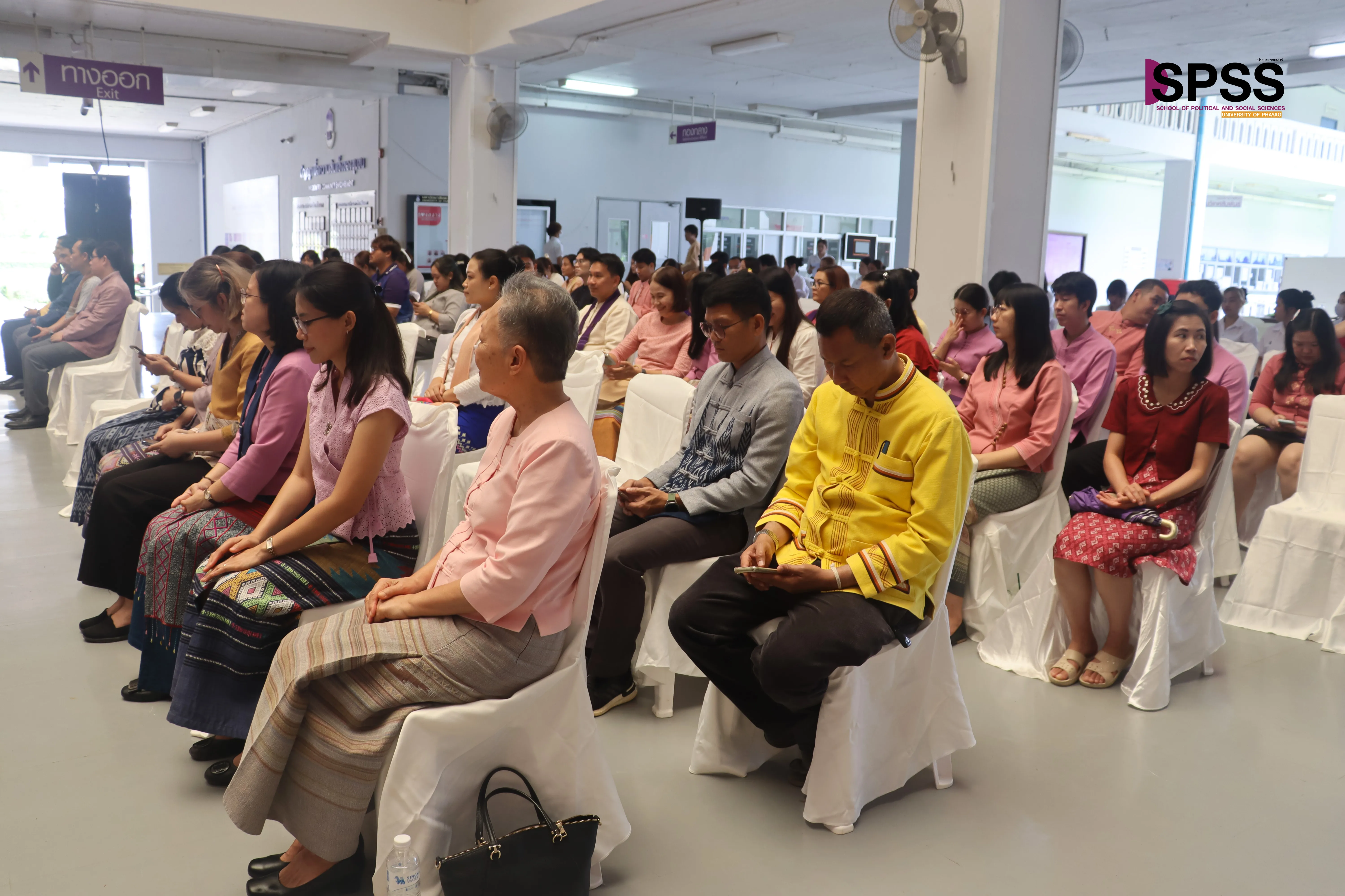 10 ปีแห่งศรัทธา จัดพิธีสักการะพระบรมสารีริกธาตุ พิธีตักน้ำและเจริญพระพุทธมนต์น้ำสรงพระธาตุจอมทอง