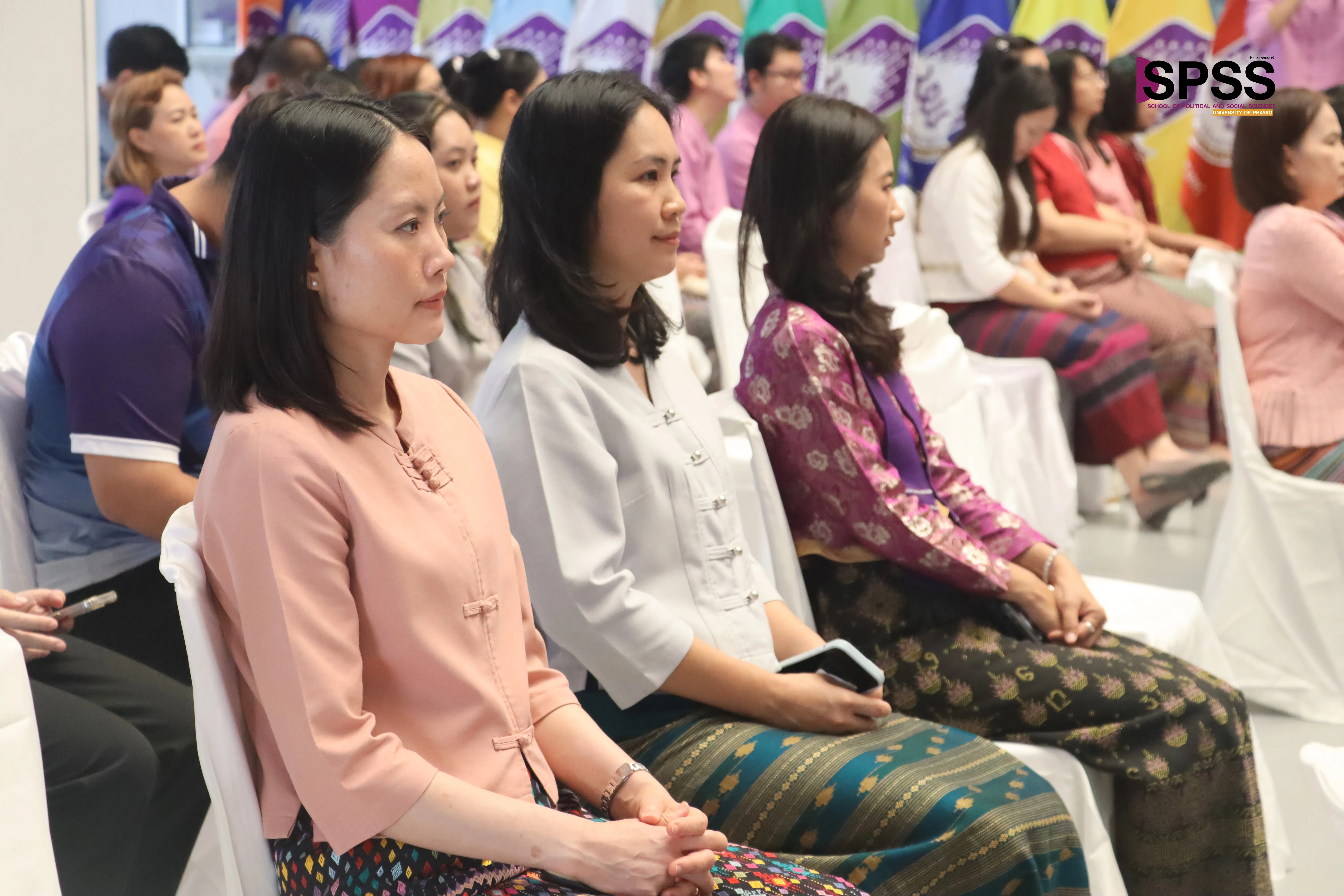 10 ปีแห่งศรัทธา จัดพิธีสักการะพระบรมสารีริกธาตุ พิธีตักน้ำและเจริญพระพุทธมนต์น้ำสรงพระธาตุจอมทอง