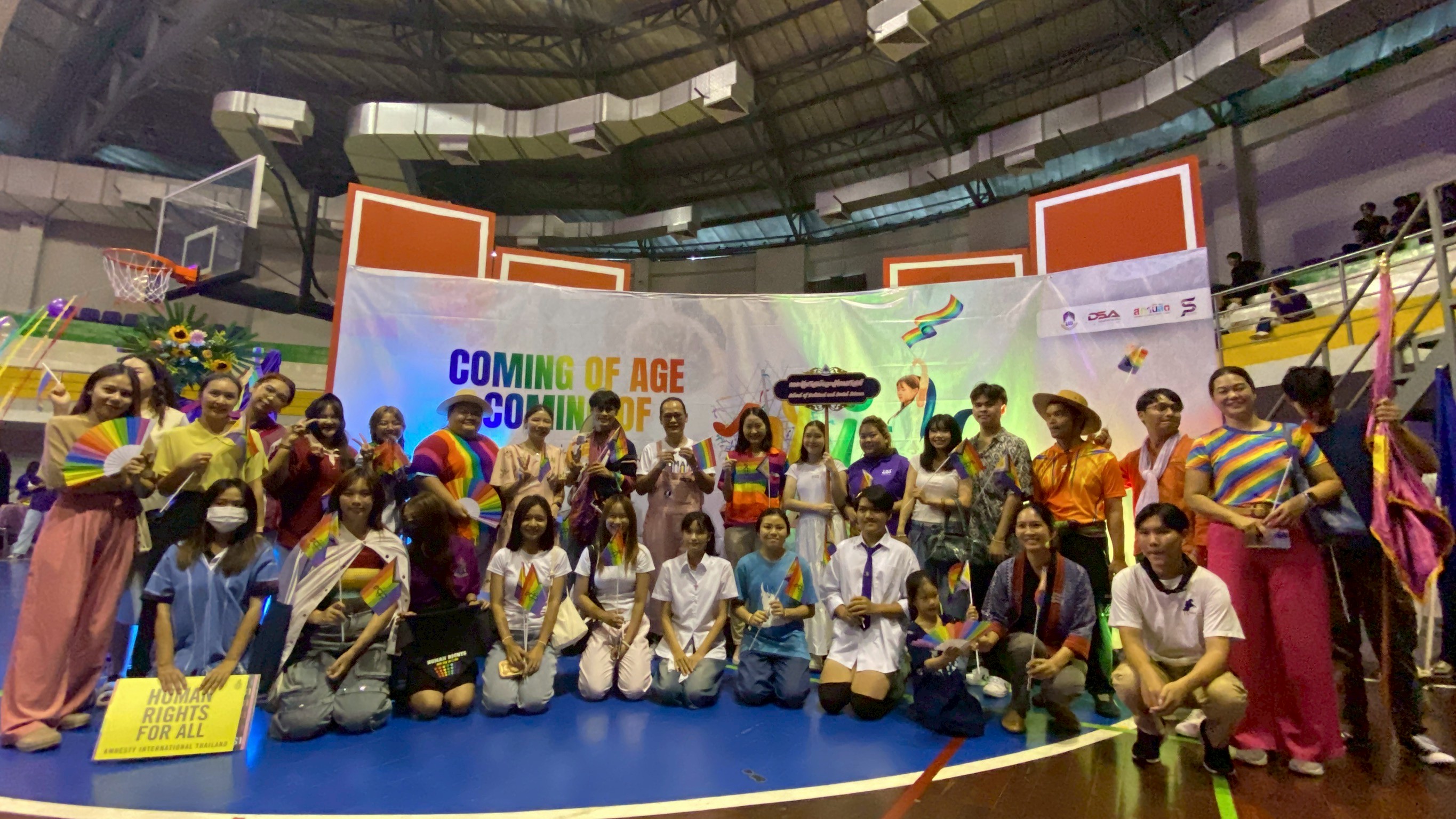 คณะรัฐศาสตร์และสังคมศาสตร์ คว้ารางวัลชนะเลิศขบวนพาเหรด “Be Your True Color” ในงาน Coming of Age Coming of Pride 2025 สะท้อนพลังแห่งความหลากหลายและเท่าเทียม