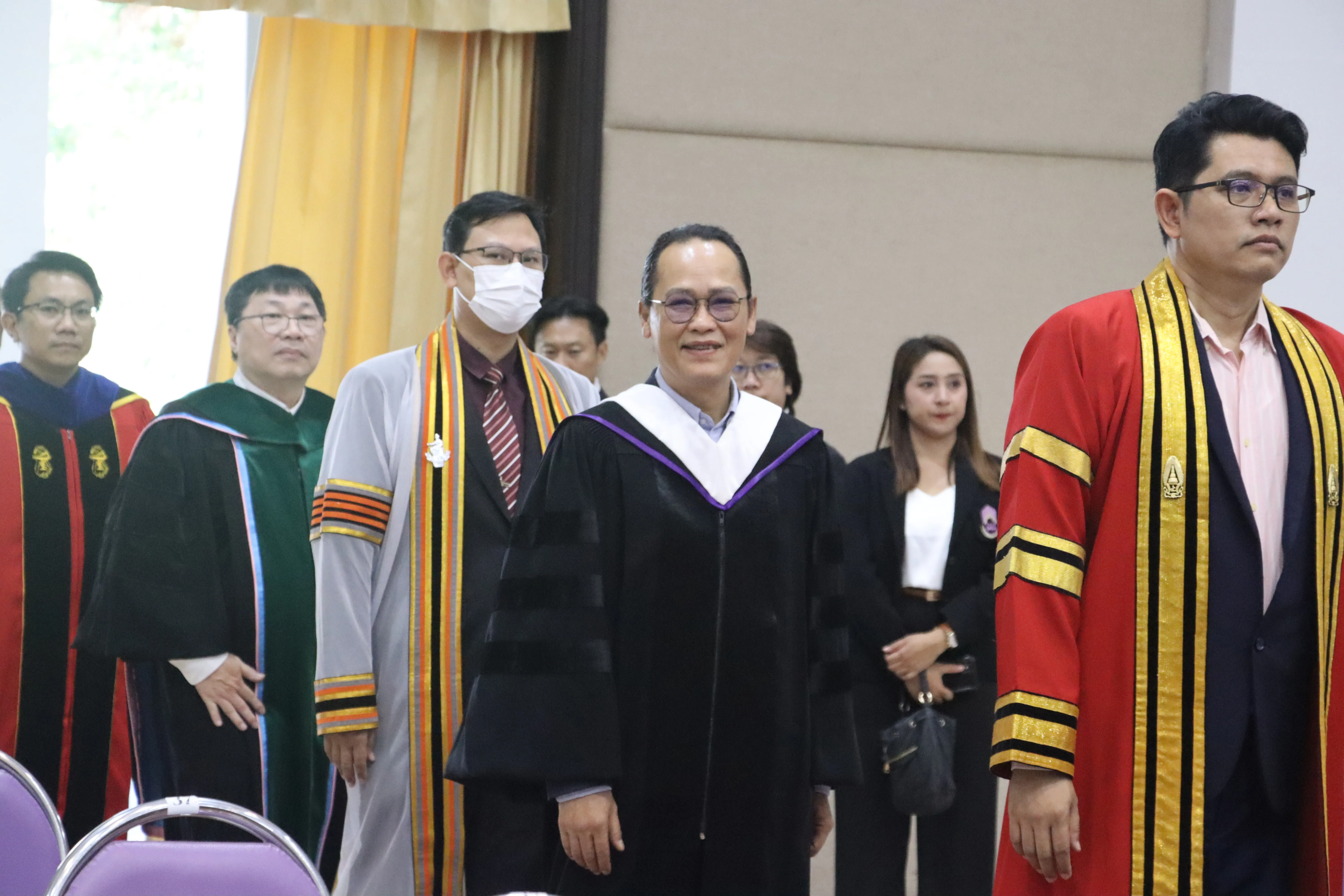 อาจารย์คณะรัฐศาสตร์และสังคมศาสตร์ ได้รับรางวัลอาจารย์มืออาชีพ มหาวิทยาลัยพะเยา UP-PSF ปี พ.ศ. 2568 ในพิธีไหว้ครูมหาวิทยาลัยพะเยา ประจำปีการศึกษา 2568