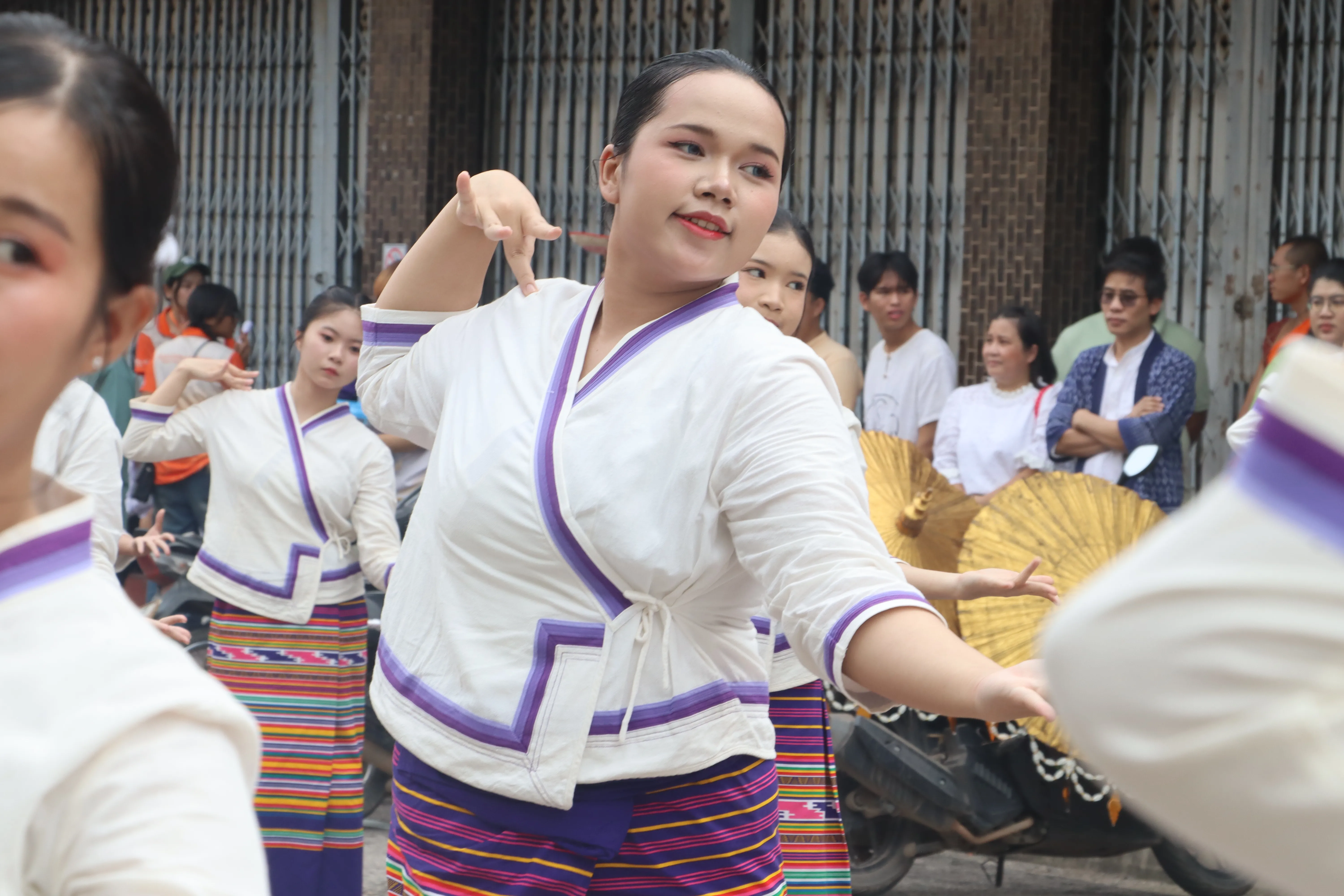 คณะรัฐศาสตร์และสังคมศาสตร์ มหาวิทยาลัยพะเยา ร่วมสืบสาน “ประเพณีแห่ผ้าห่มพระธาตุจอมทอง” ครั้งที่ 10