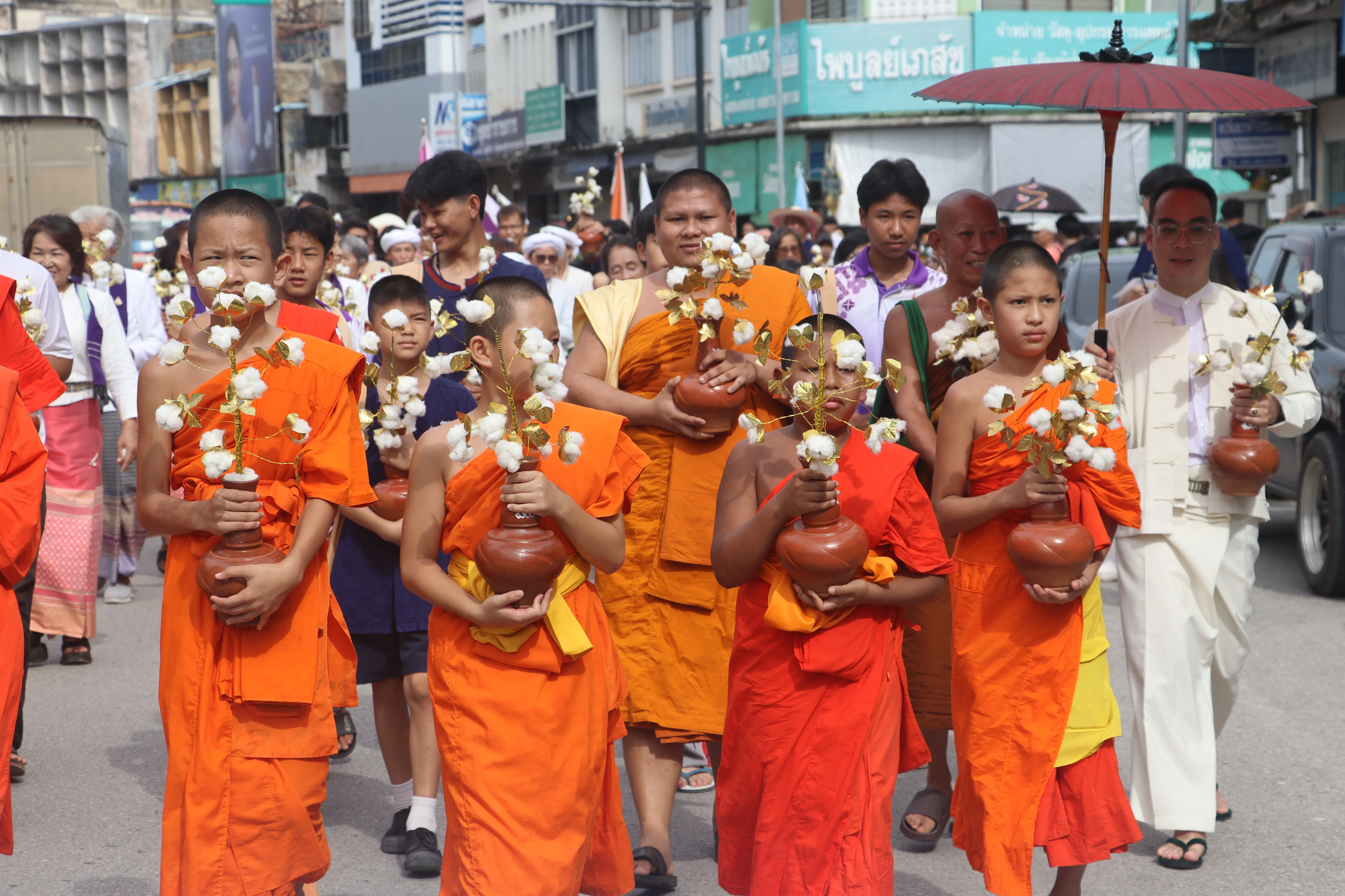 คณะรัฐศาสตร์และสังคมศาสตร์ มหาวิทยาลัยพะเยา ร่วมสืบสาน “ประเพณีแห่ผ้าห่มพระธาตุจอมทอง” ครั้งที่ 10