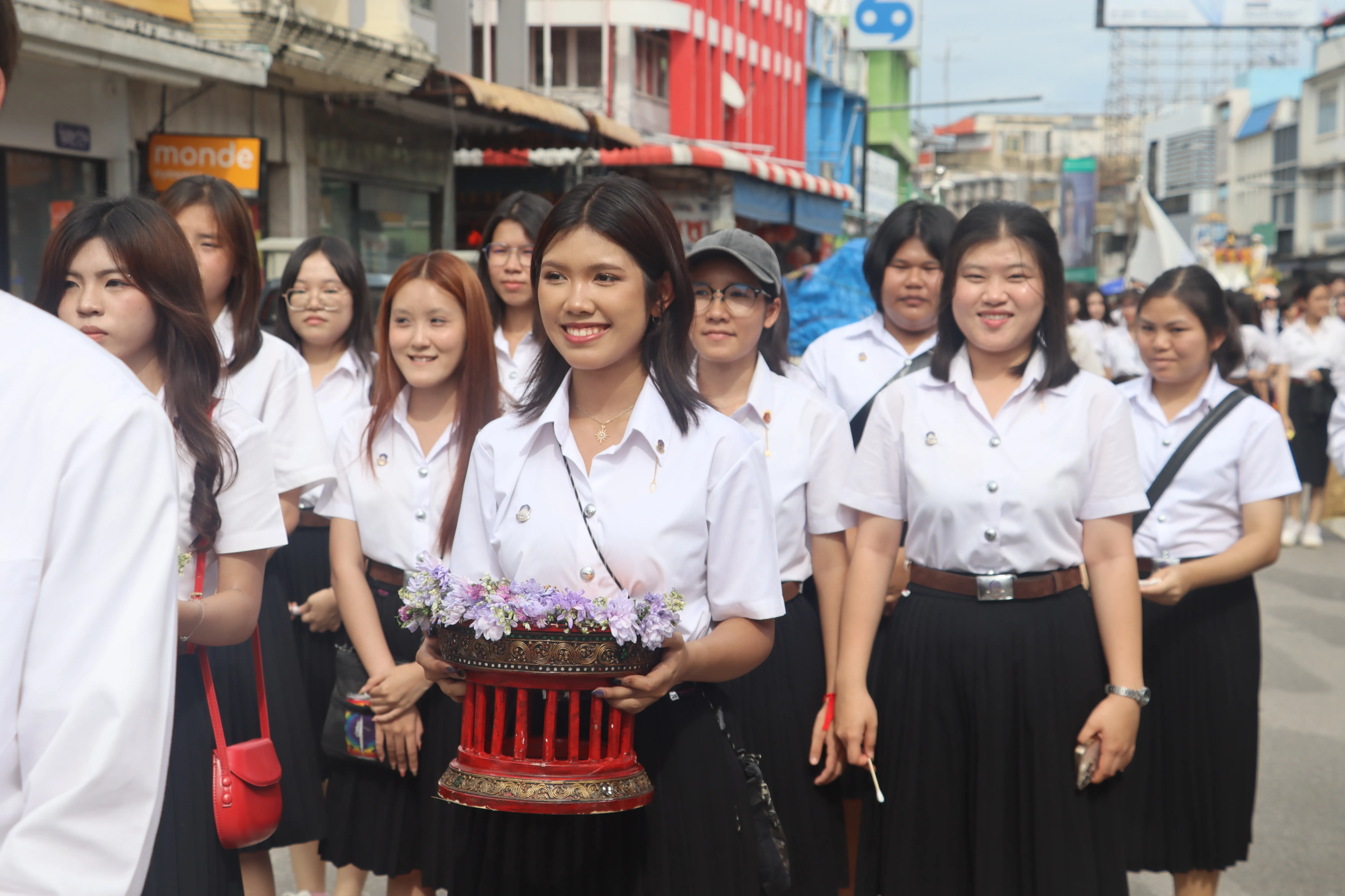 คณะรัฐศาสตร์และสังคมศาสตร์ มหาวิทยาลัยพะเยา ร่วมสืบสาน “ประเพณีแห่ผ้าห่มพระธาตุจอมทอง” ครั้งที่ 10
