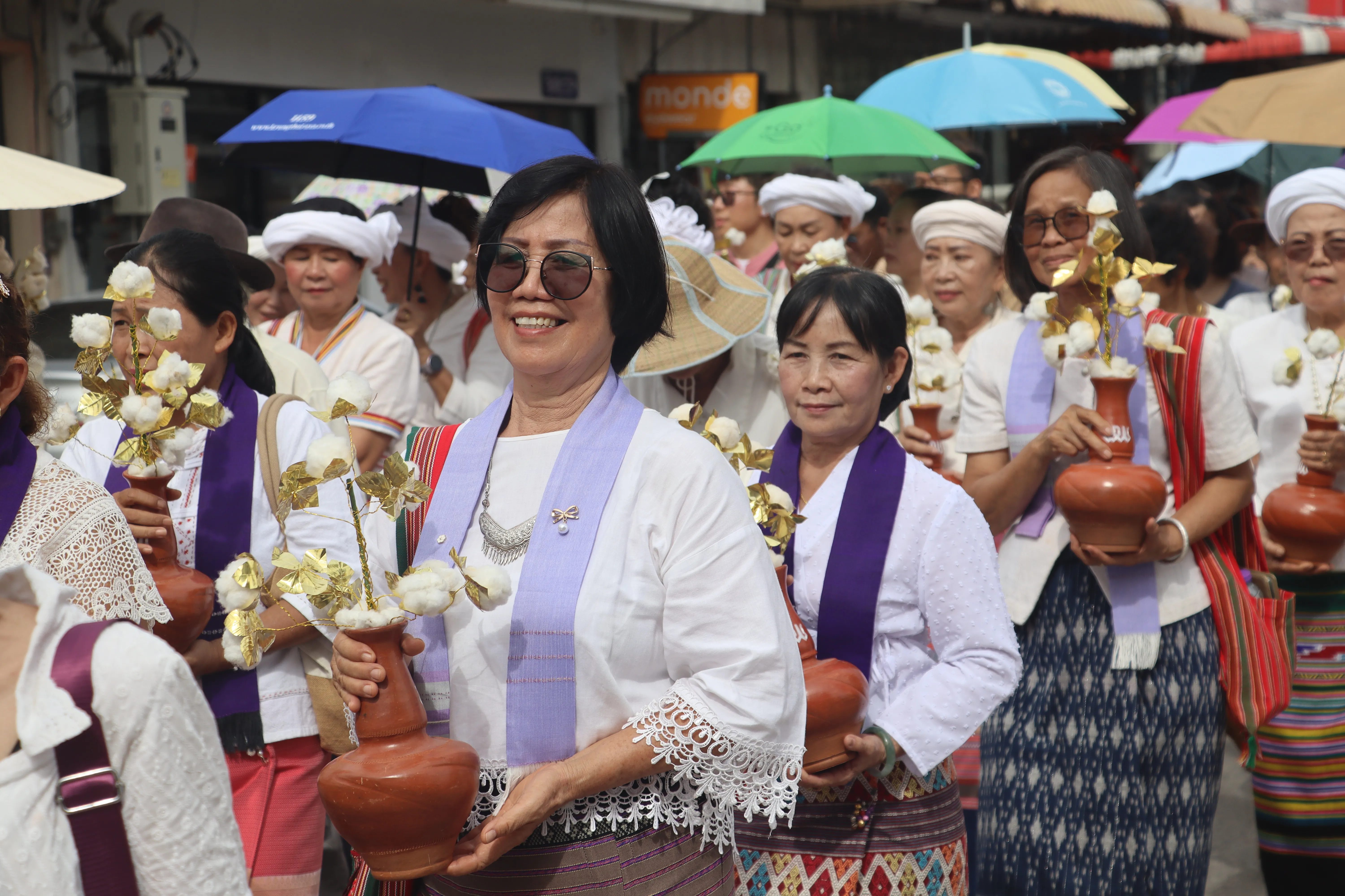 คณะรัฐศาสตร์และสังคมศาสตร์ มหาวิทยาลัยพะเยา ร่วมสืบสาน “ประเพณีแห่ผ้าห่มพระธาตุจอมทอง” ครั้งที่ 10
