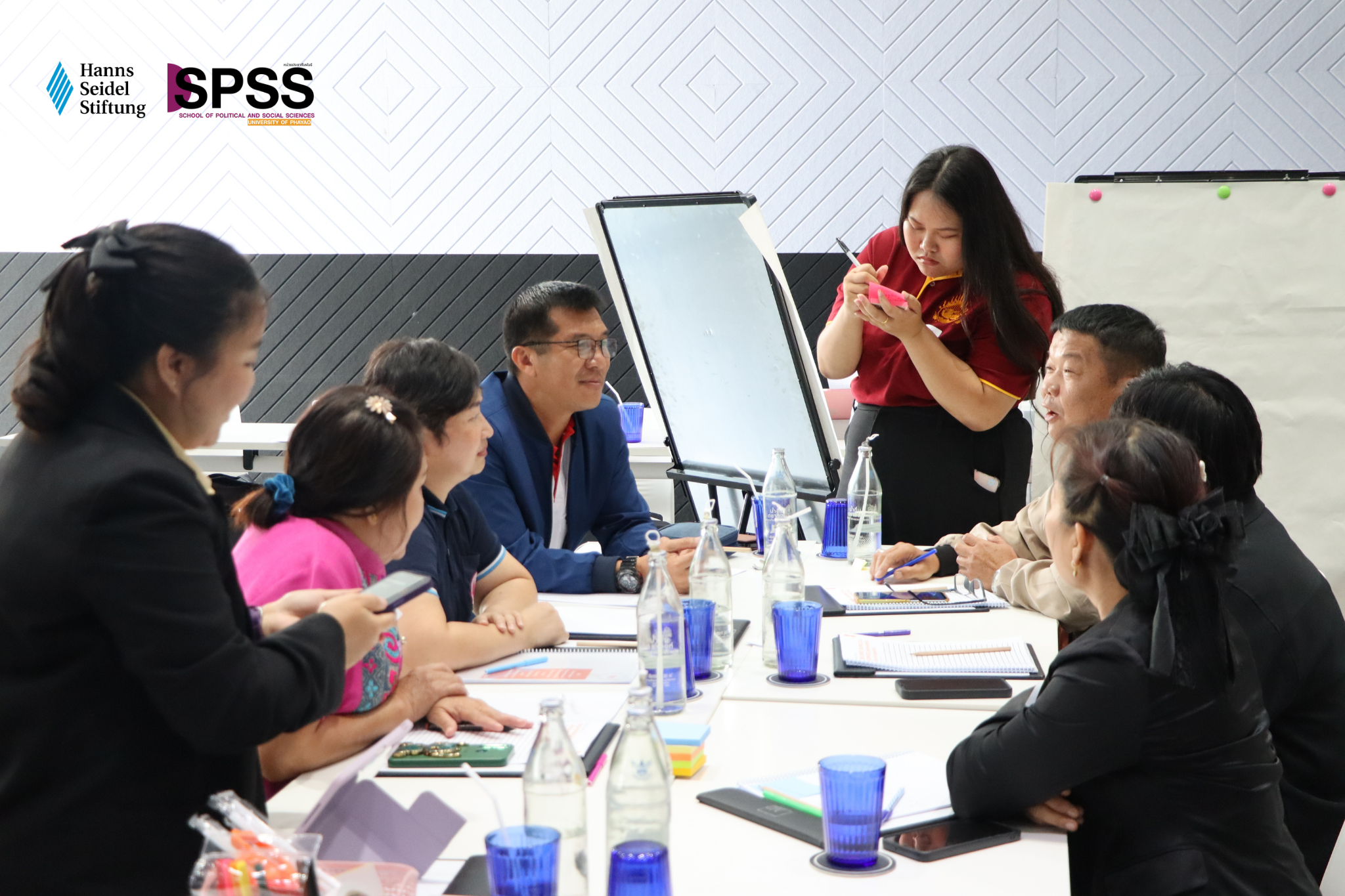 คณะรัฐศาสตร์และสังคมศาสตร์ ม.พะเยา ร่วมมือมูลนิธิฮันส์ไซเดล จัดอบรมผู้นำท้องถิ่น เสริมพลังสู่ การปกครองที่เท่าเทียมทางเพศ คณะรัฐศาสตร์และสังคมศาสตร์