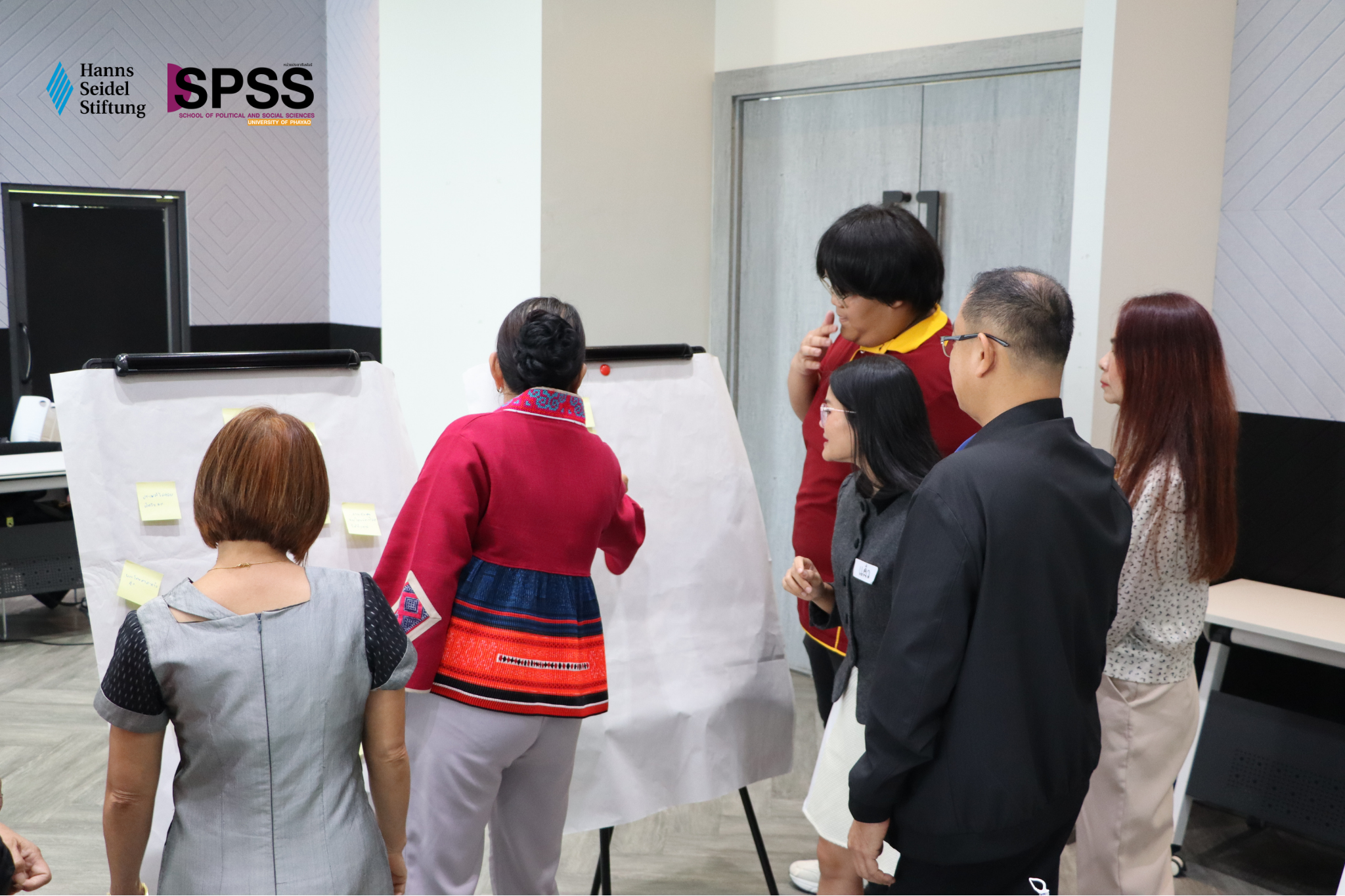 คณะรัฐศาสตร์และสังคมศาสตร์ ม.พะเยา ร่วมมือมูลนิธิฮันส์ไซเดล จัดอบรมผู้นำท้องถิ่น เสริมพลังสู่ การปกครองที่เท่าเทียมทางเพศ คณะรัฐศาสตร์และสังคมศาสตร์