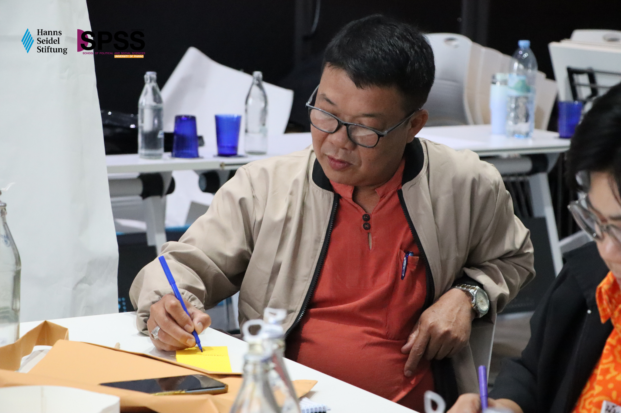 คณะรัฐศาสตร์และสังคมศาสตร์ ม.พะเยา ร่วมมือมูลนิธิฮันส์ไซเดล จัดอบรมผู้นำท้องถิ่น เสริมพลังสู่ การปกครองที่เท่าเทียมทางเพศ คณะรัฐศาสตร์และสังคมศาสตร์