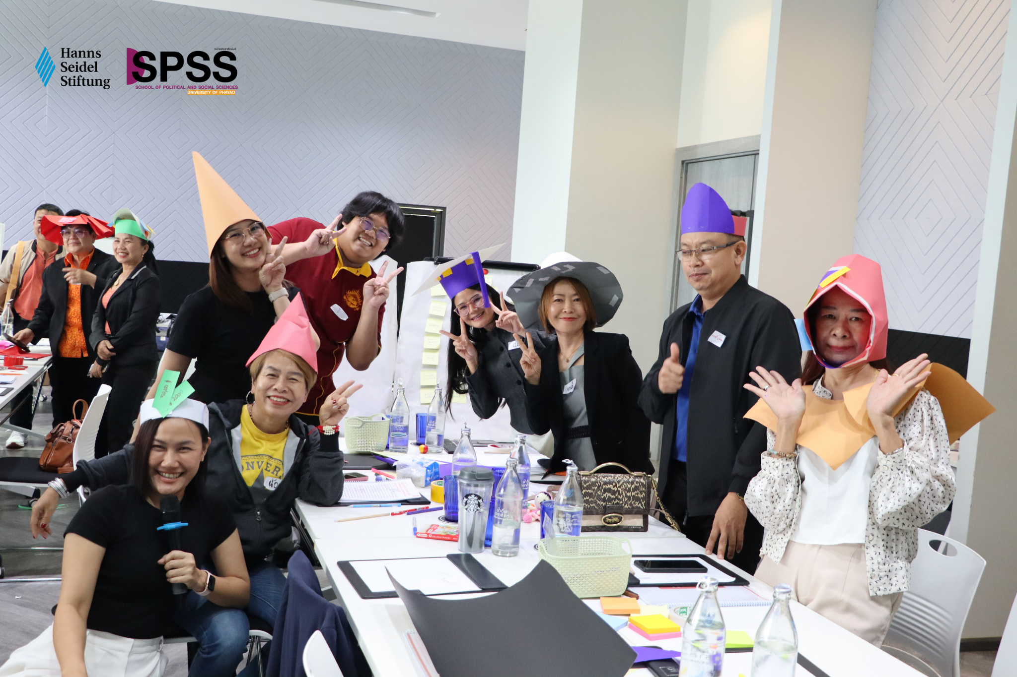 คณะรัฐศาสตร์และสังคมศาสตร์ ม.พะเยา ร่วมมือมูลนิธิฮันส์ไซเดล จัดอบรมผู้นำท้องถิ่น เสริมพลังสู่ การปกครองที่เท่าเทียมทางเพศ คณะรัฐศาสตร์และสังคมศาสตร์