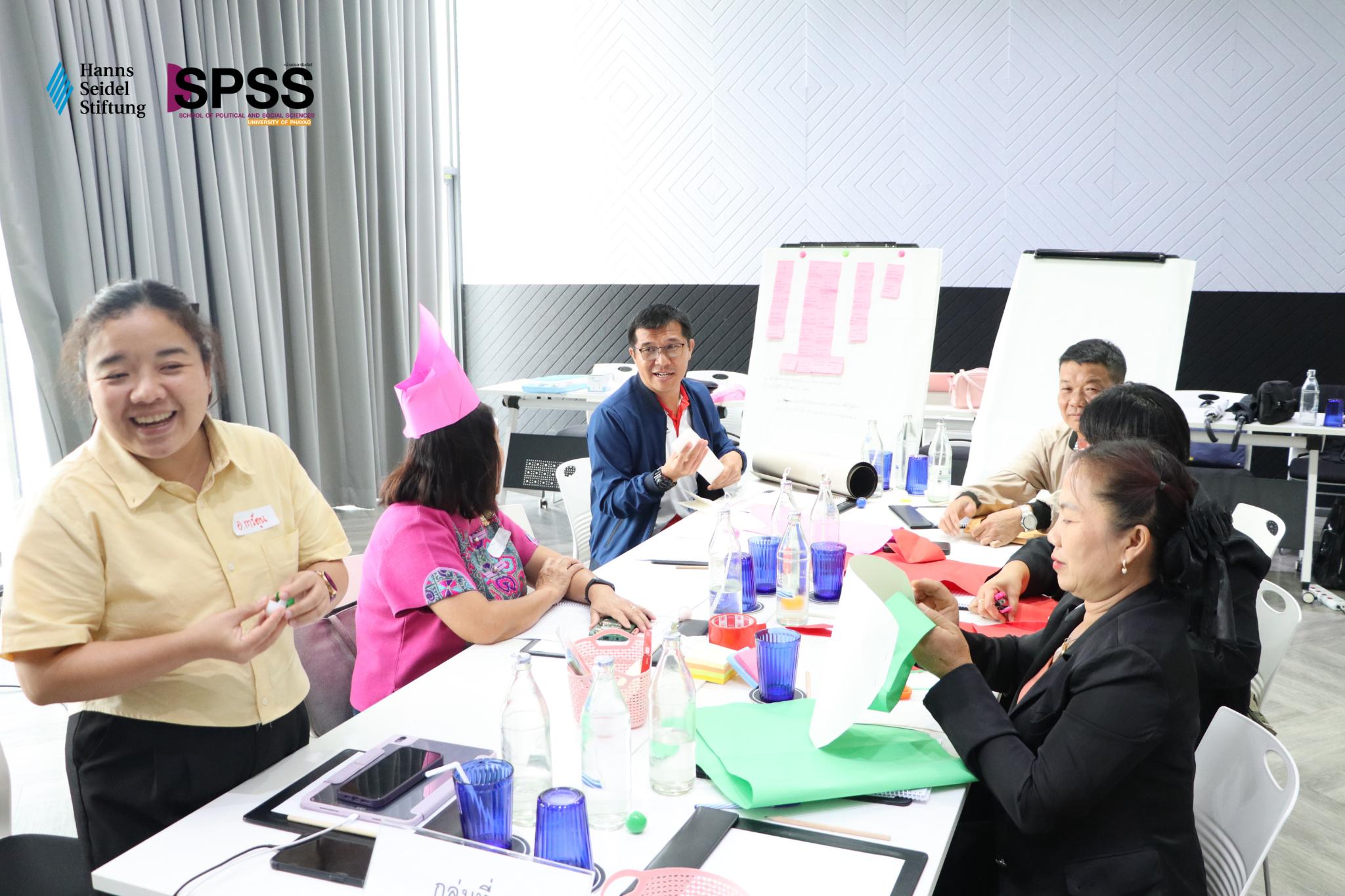 คณะรัฐศาสตร์และสังคมศาสตร์ ม.พะเยา ร่วมมือมูลนิธิฮันส์ไซเดล จัดอบรมผู้นำท้องถิ่น เสริมพลังสู่ การปกครองที่เท่าเทียมทางเพศ คณะรัฐศาสตร์และสังคมศาสตร์